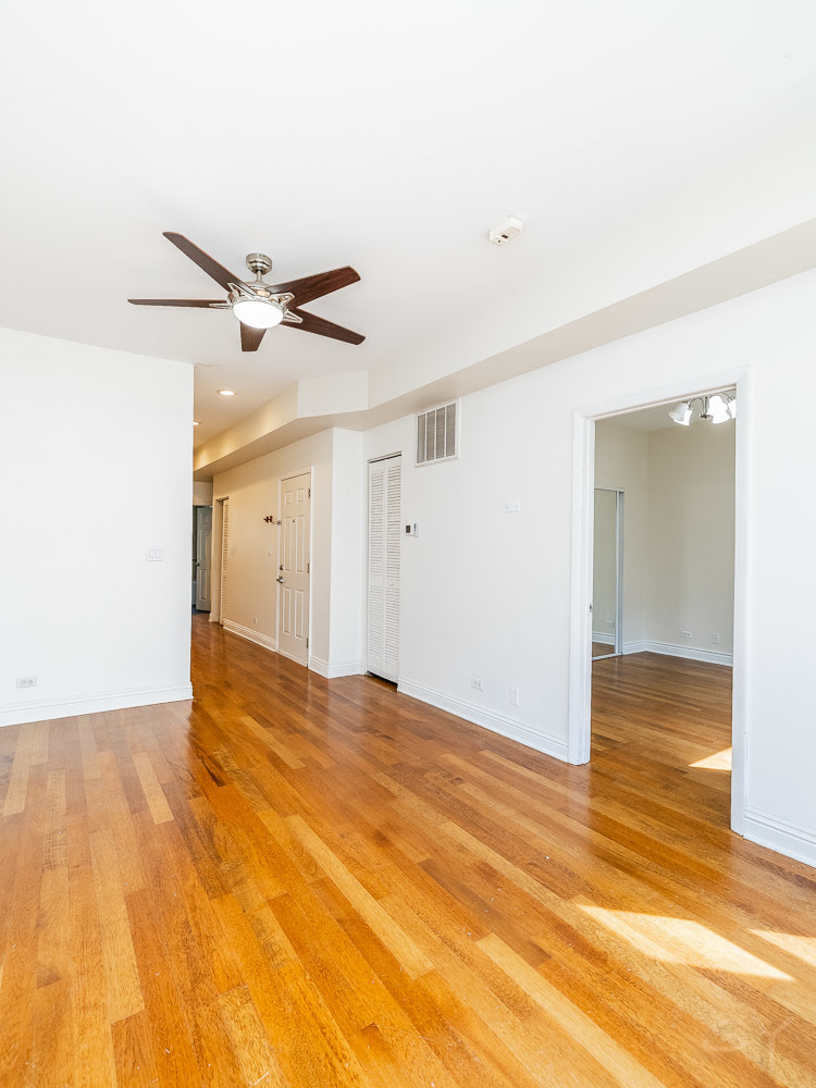 3818 W AINSLIE Street Unit: 1