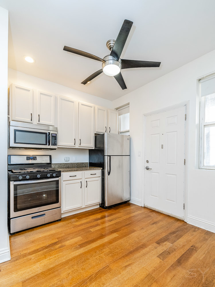 3818 W AINSLIE Street Unit: 1