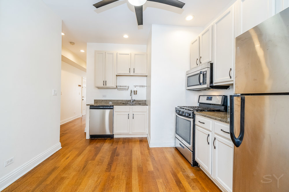 3818 W AINSLIE Street Unit: 1