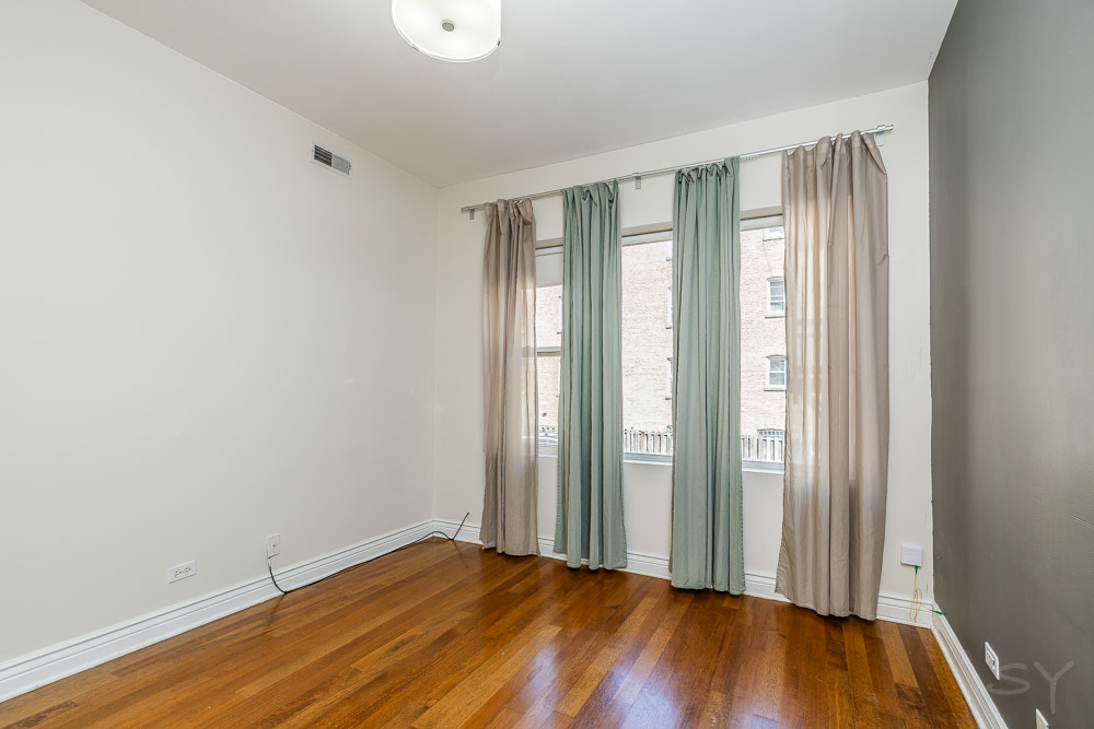 3818 W AINSLIE Street Unit: 1
