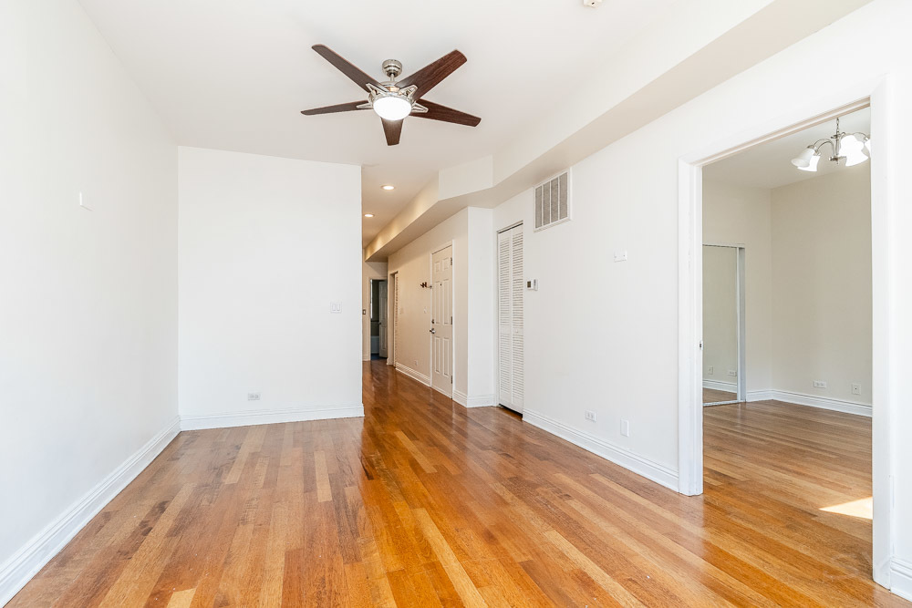 3818 W AINSLIE Street Unit: 1