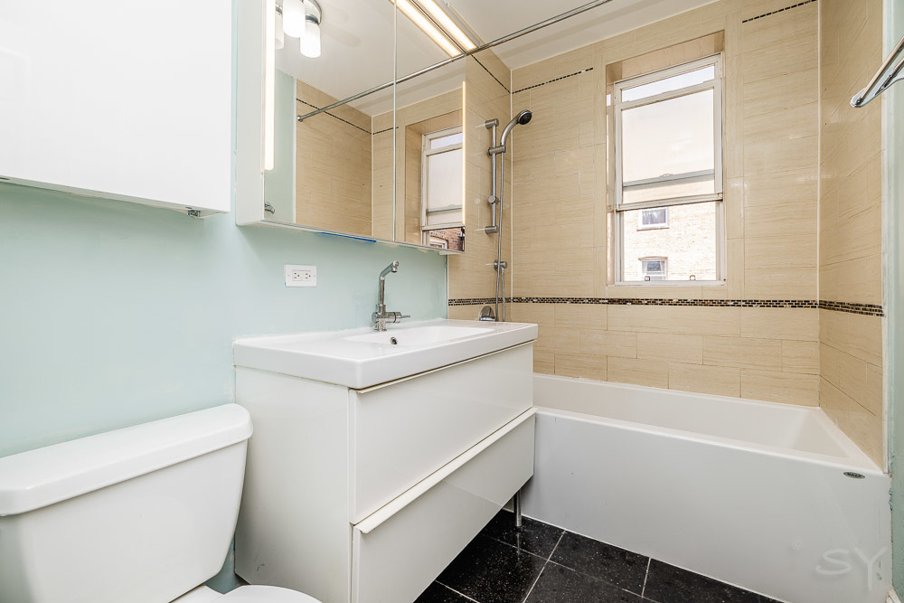 3818 W AINSLIE Street Unit: 1