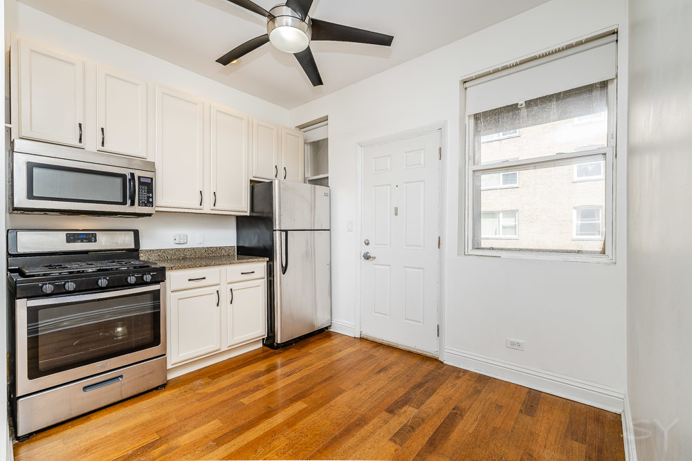 3818 W AINSLIE Street Unit: 1