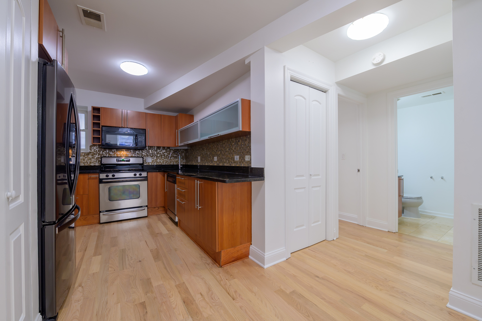 3400 W Sunnyside Avenue Unit: G
