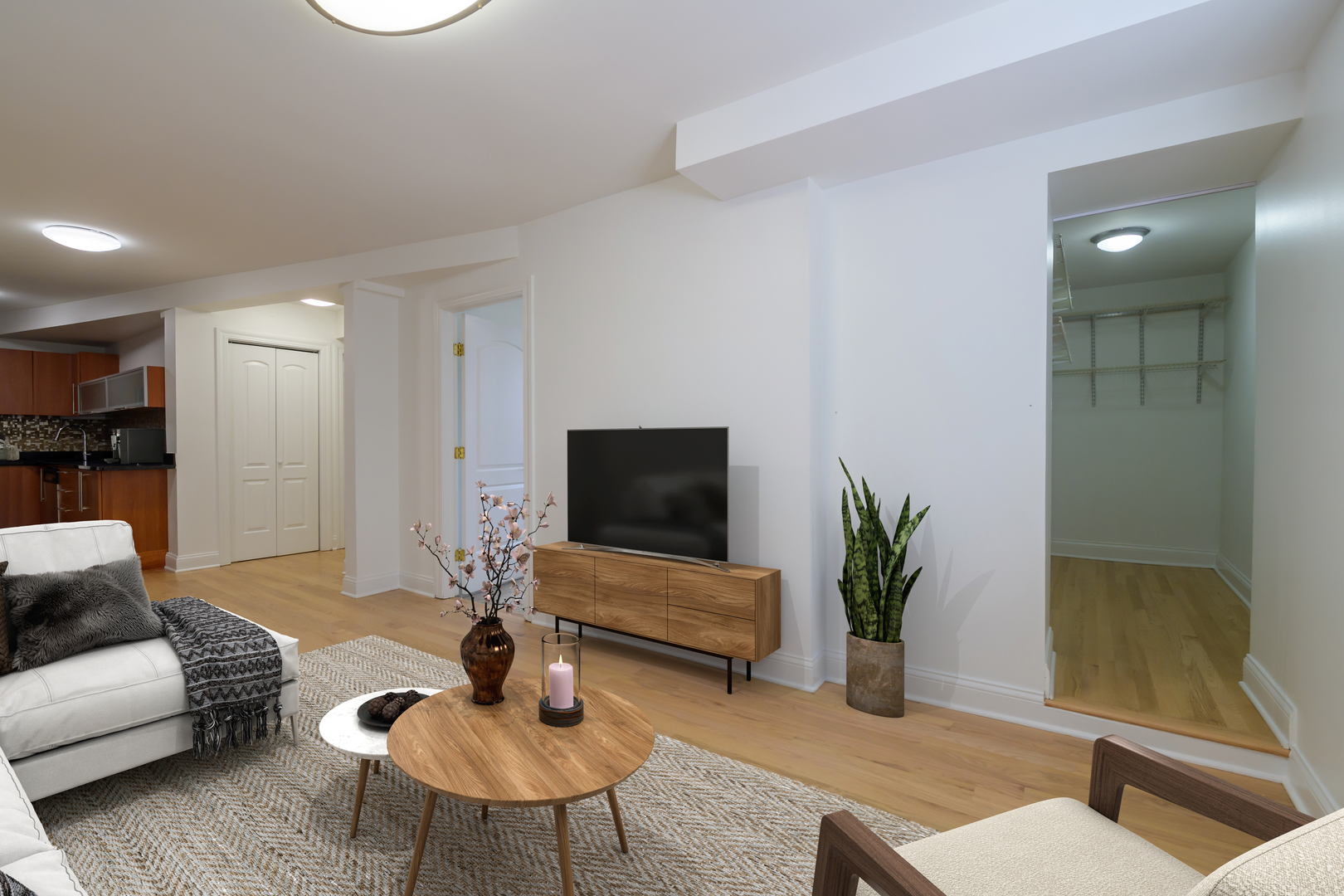 3400 W Sunnyside Avenue Unit: G