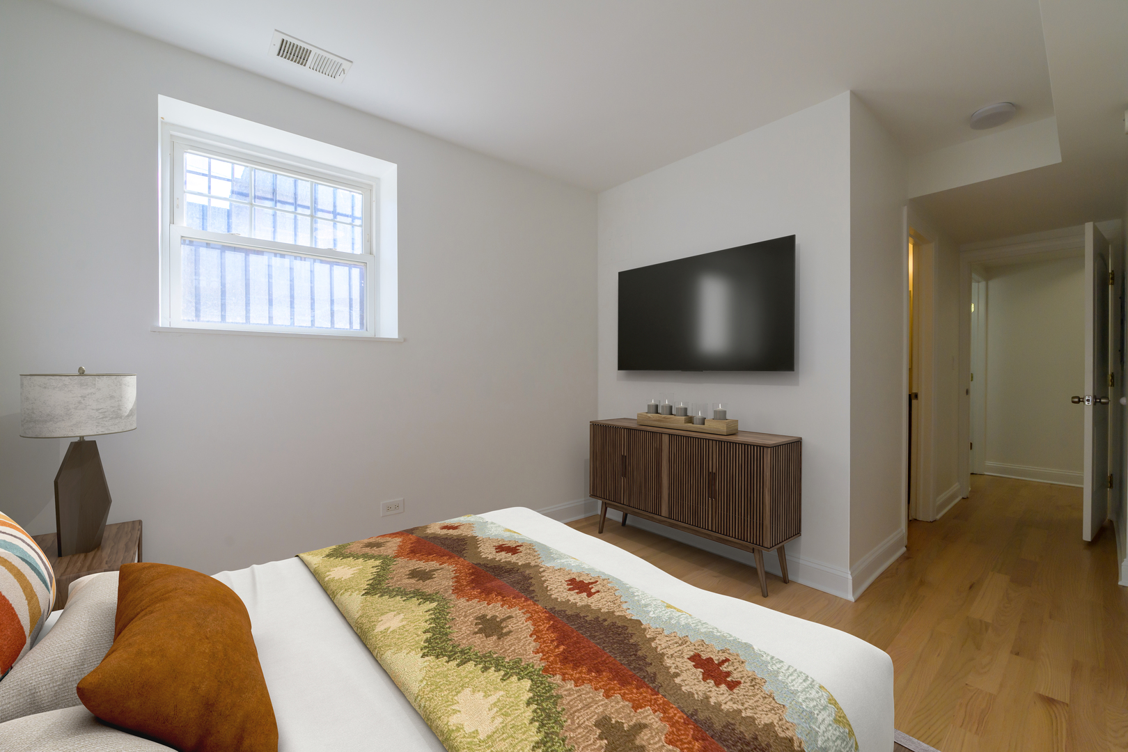 3400 W Sunnyside Avenue Unit: G