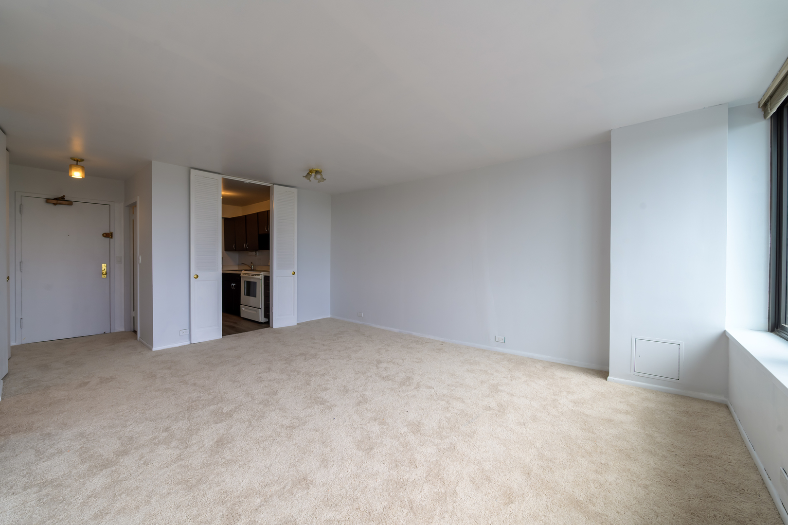 1850 N Clark Street Unit: 1404