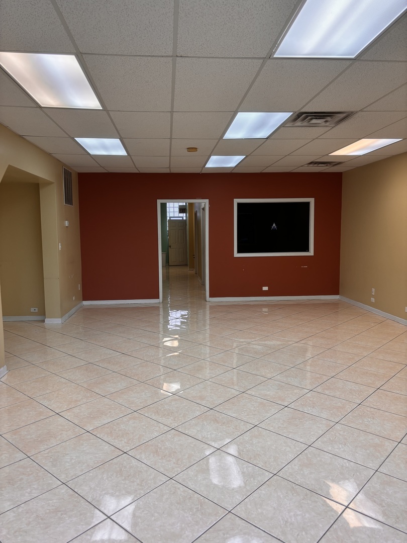 2714 W Peterson Avenue Unit: 1