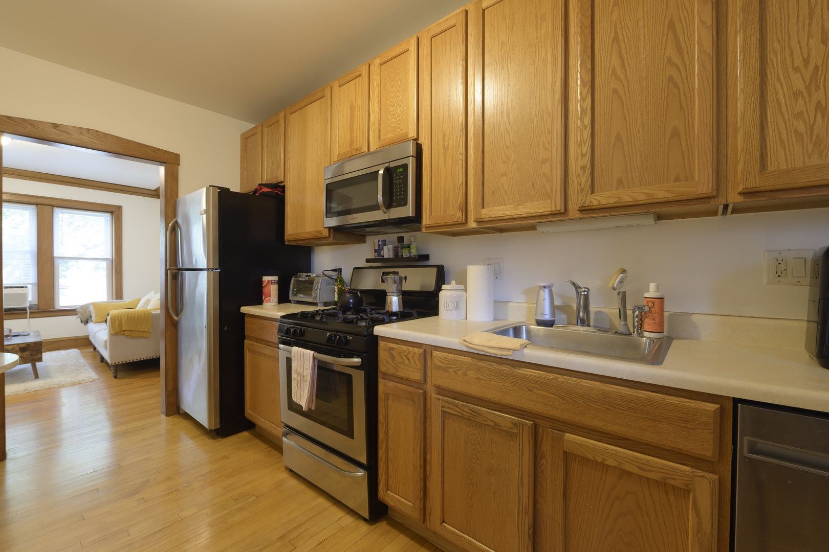 3705 W Eddy Street Unit: 2