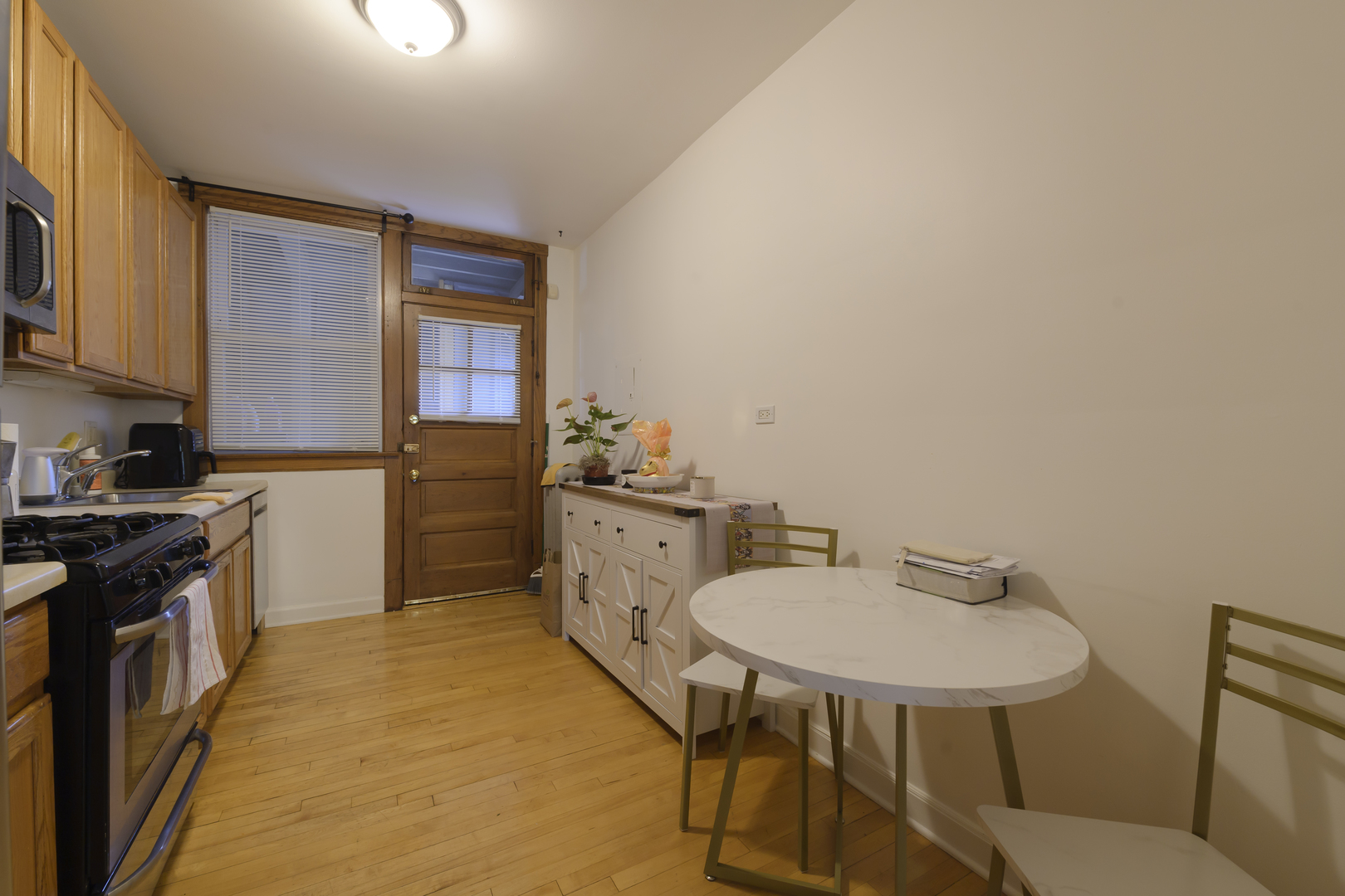 3705 W Eddy Street Unit: 2