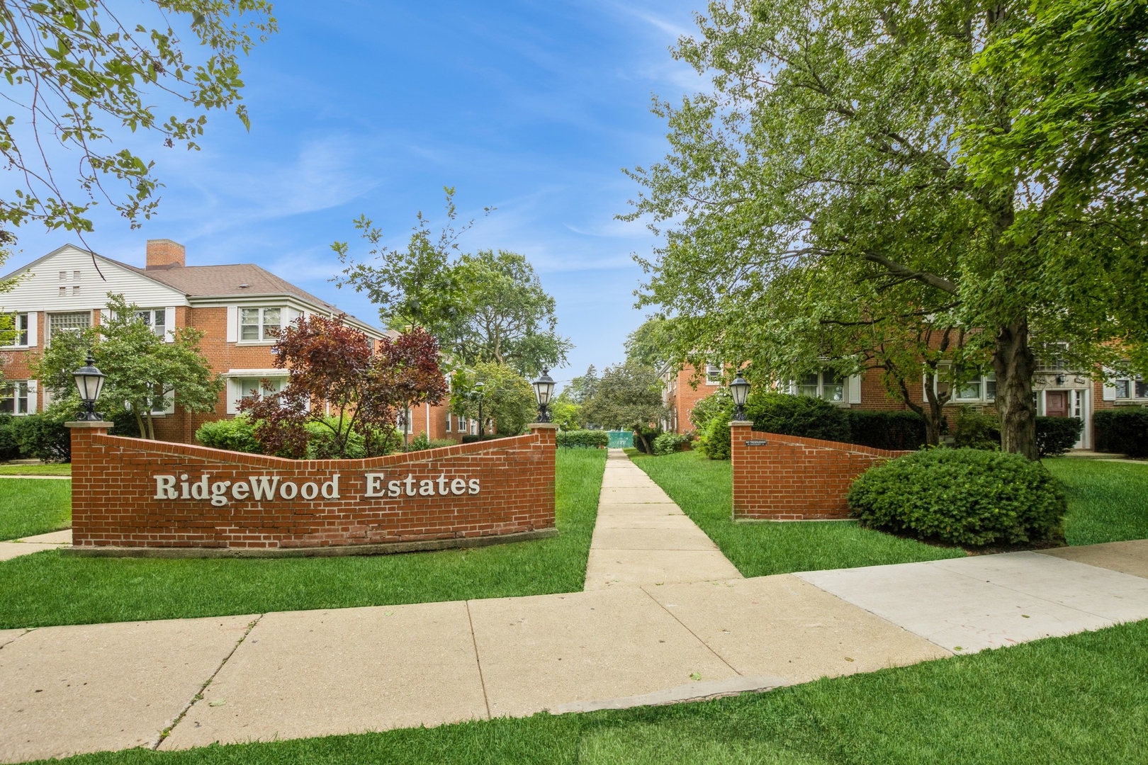 1924 W Albion Avenue Unit: 2W