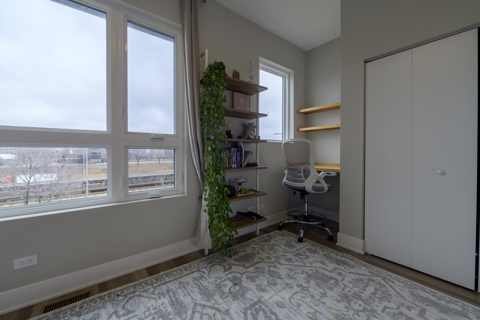 2857 W Congress Parkway