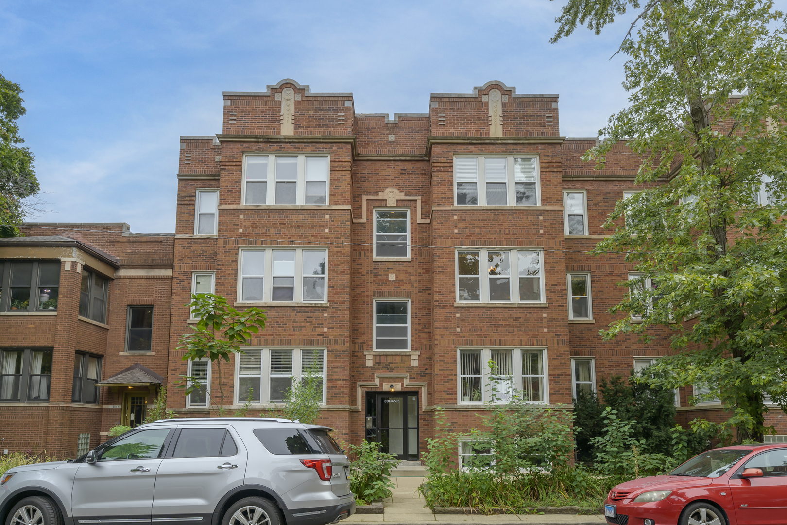 6505 N Greenview Avenue Unit: 2