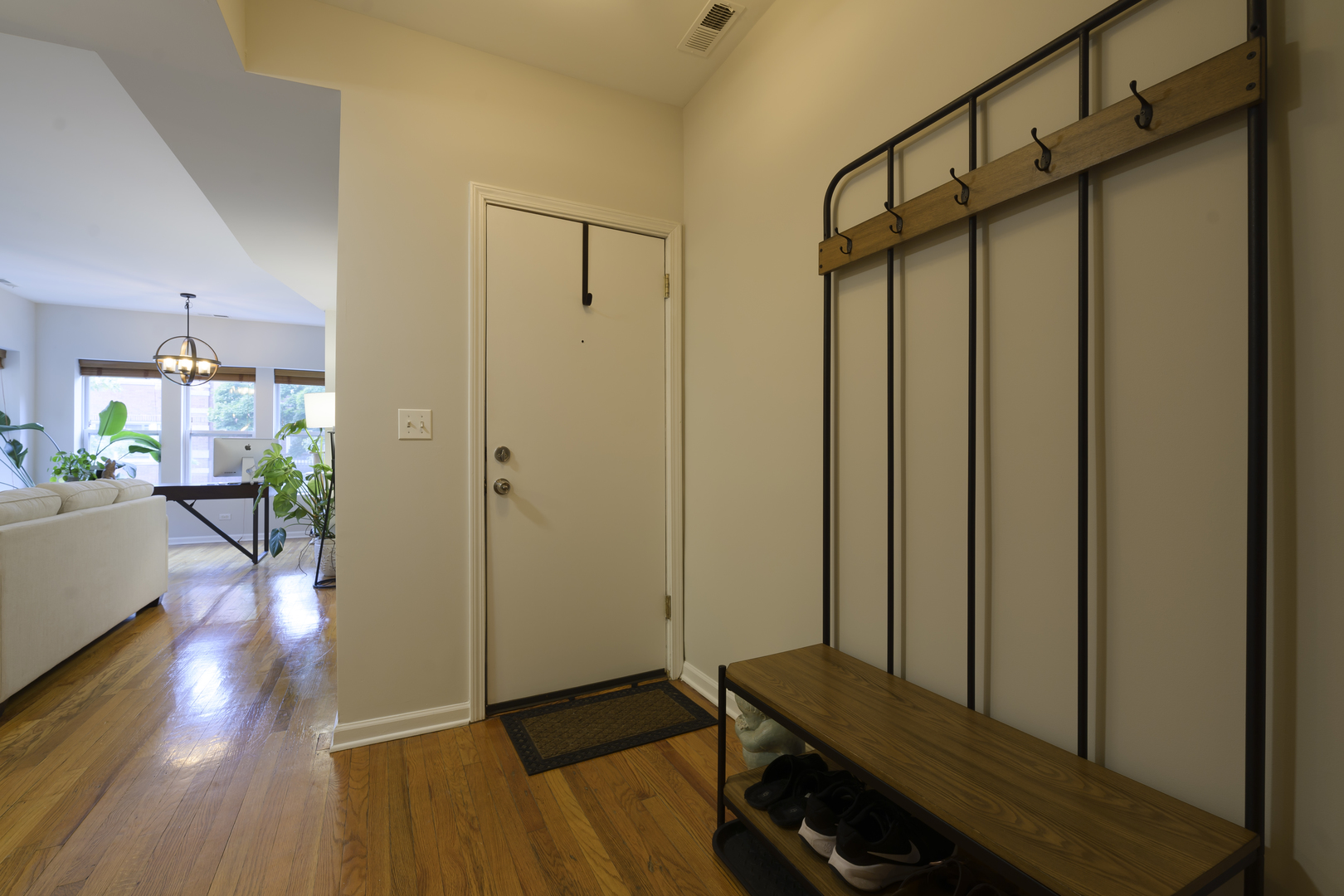 6505 N Greenview Avenue Unit: 2