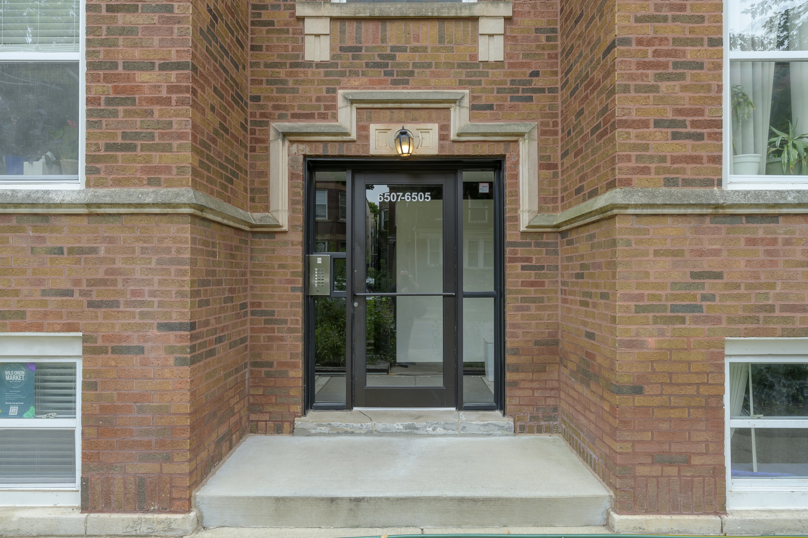 6505 N Greenview Avenue Unit: 2