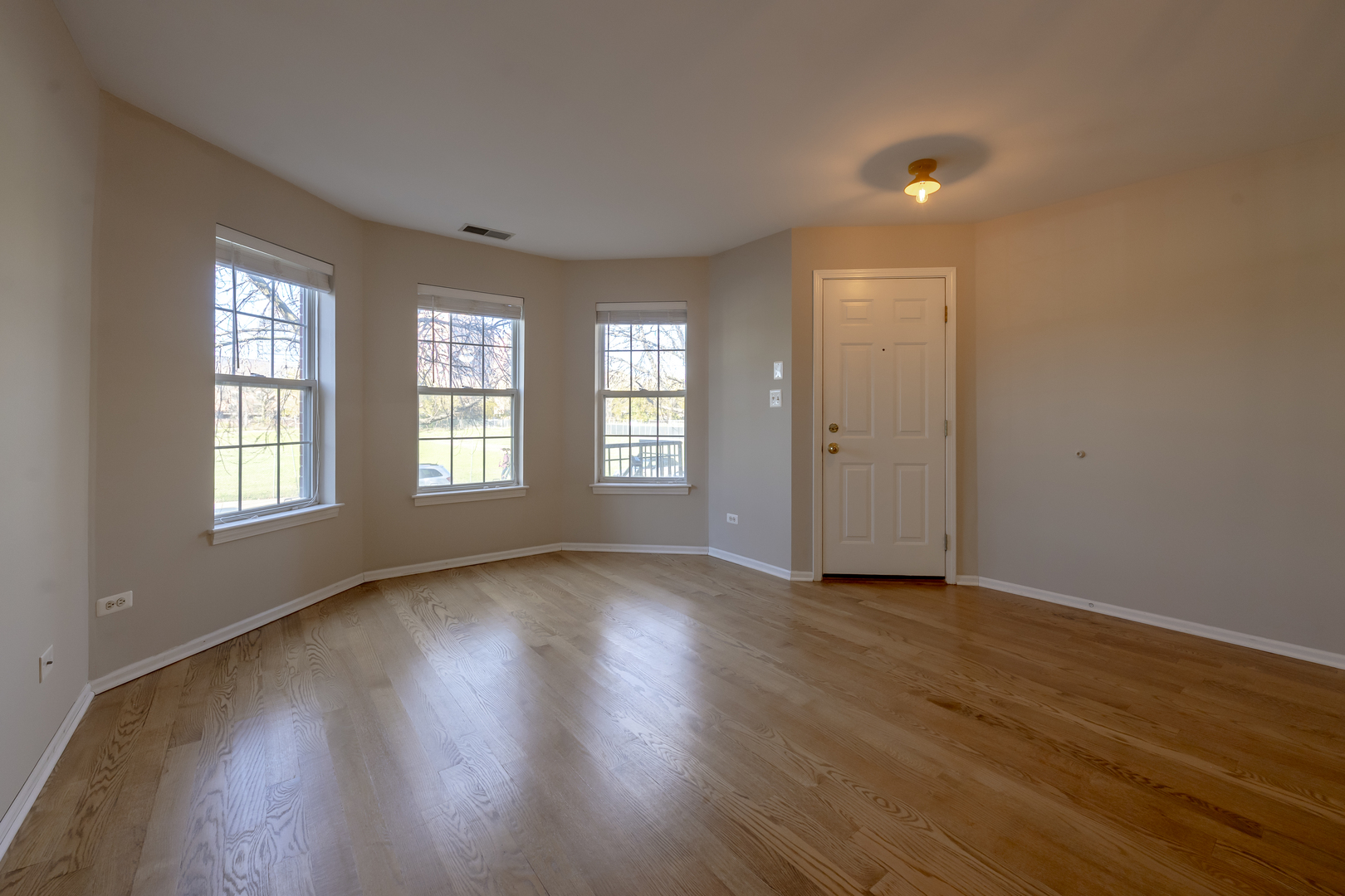 1481 N Larrabee Street Unit: B