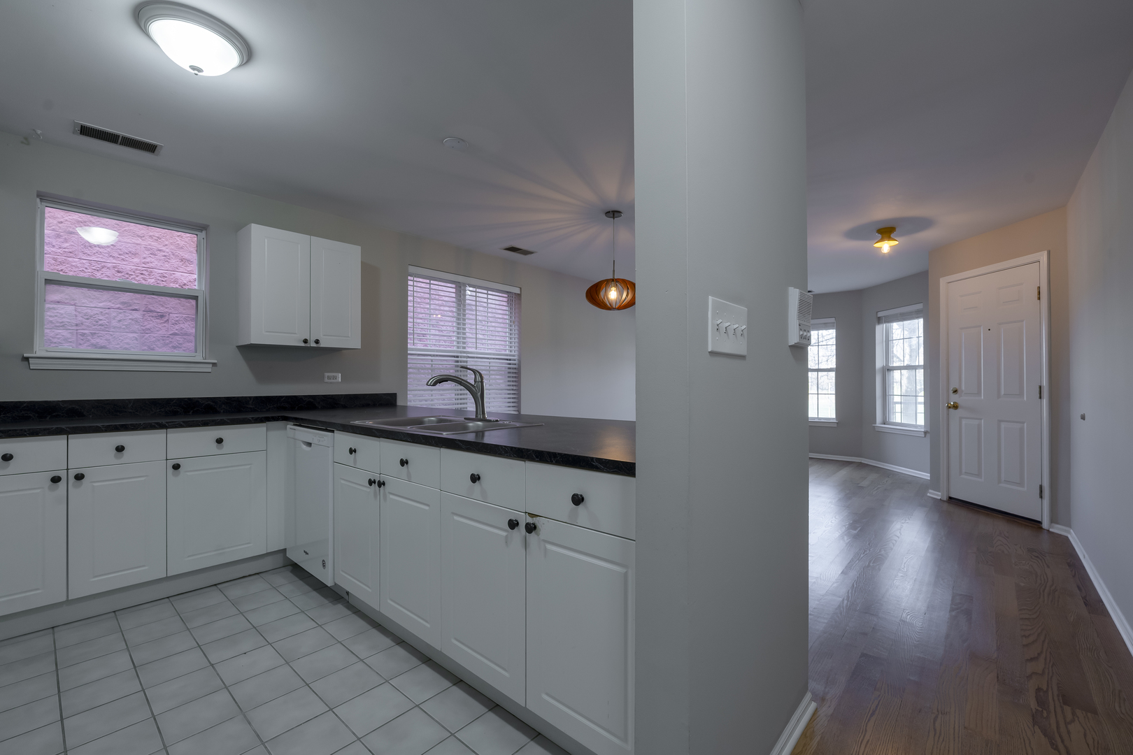 1481 N Larrabee Street Unit: B