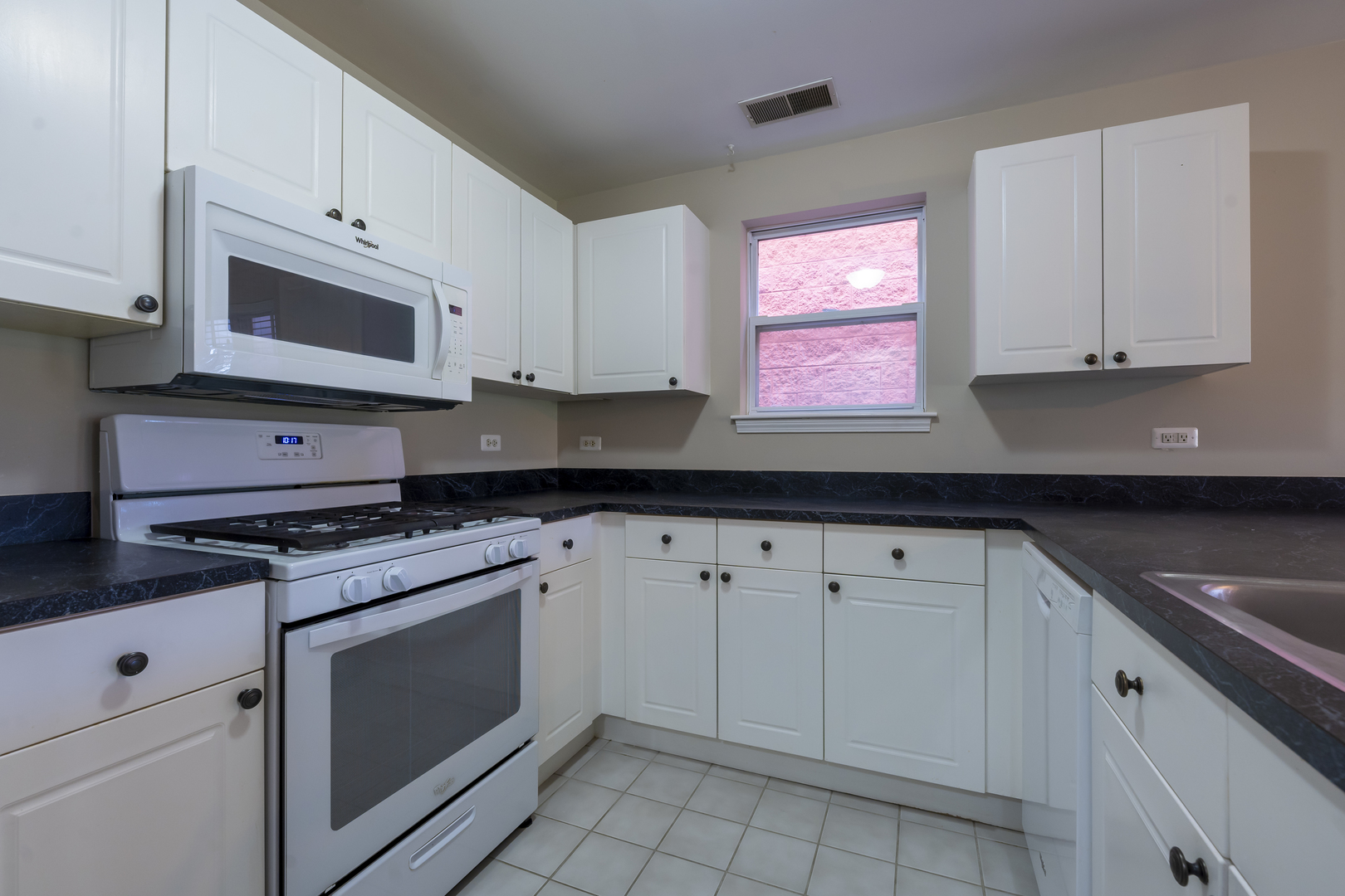 1481 N Larrabee Street Unit: B