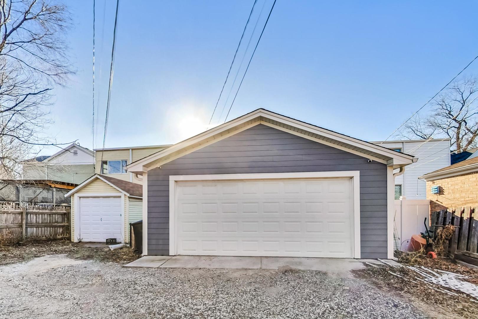 4310 W Belle Plaine Avenue