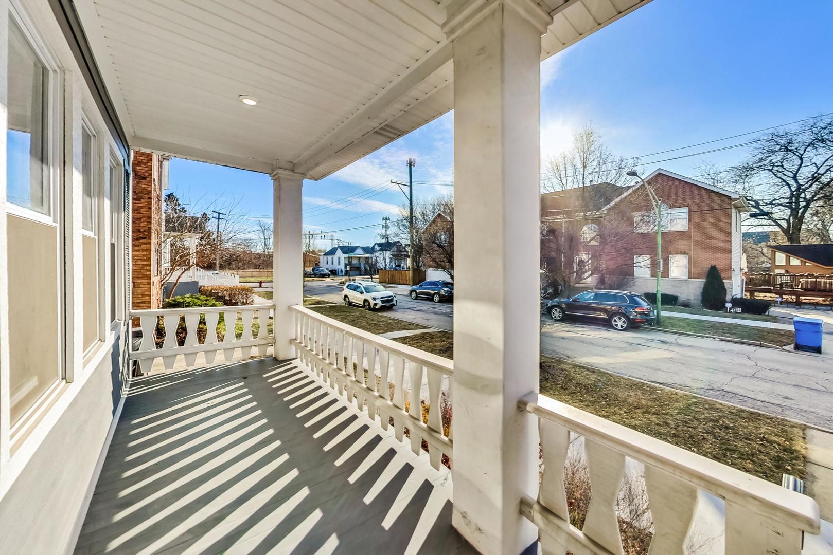 4310 W Belle Plaine Avenue