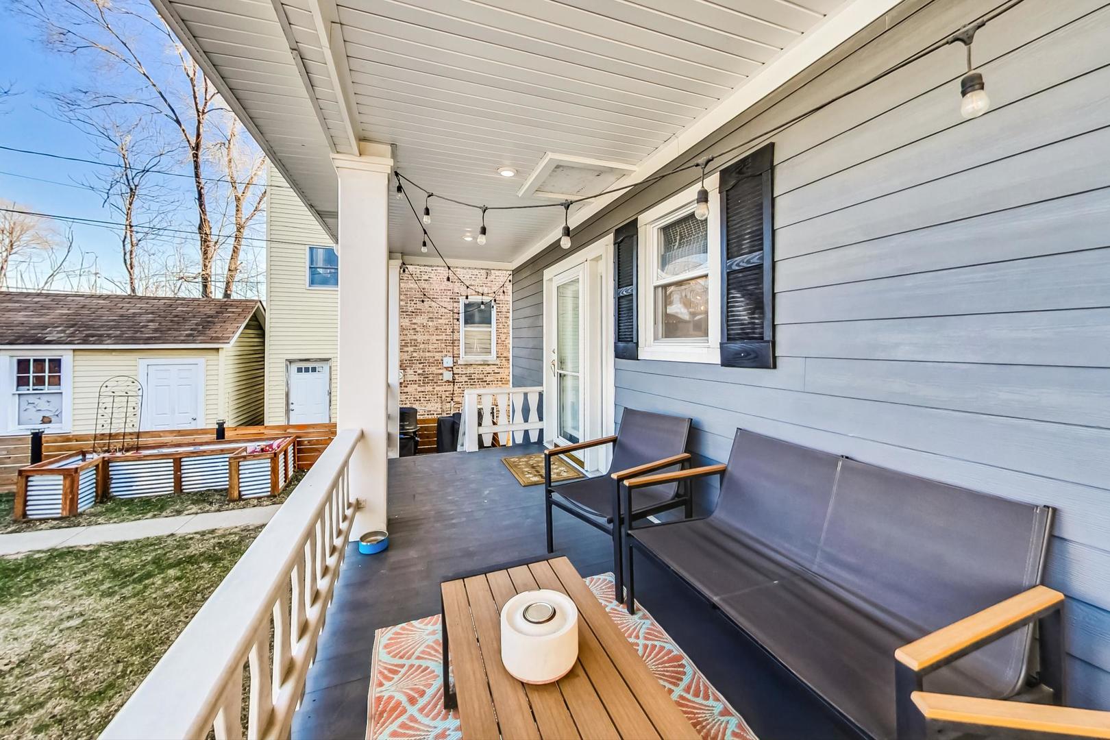 4310 W Belle Plaine Avenue