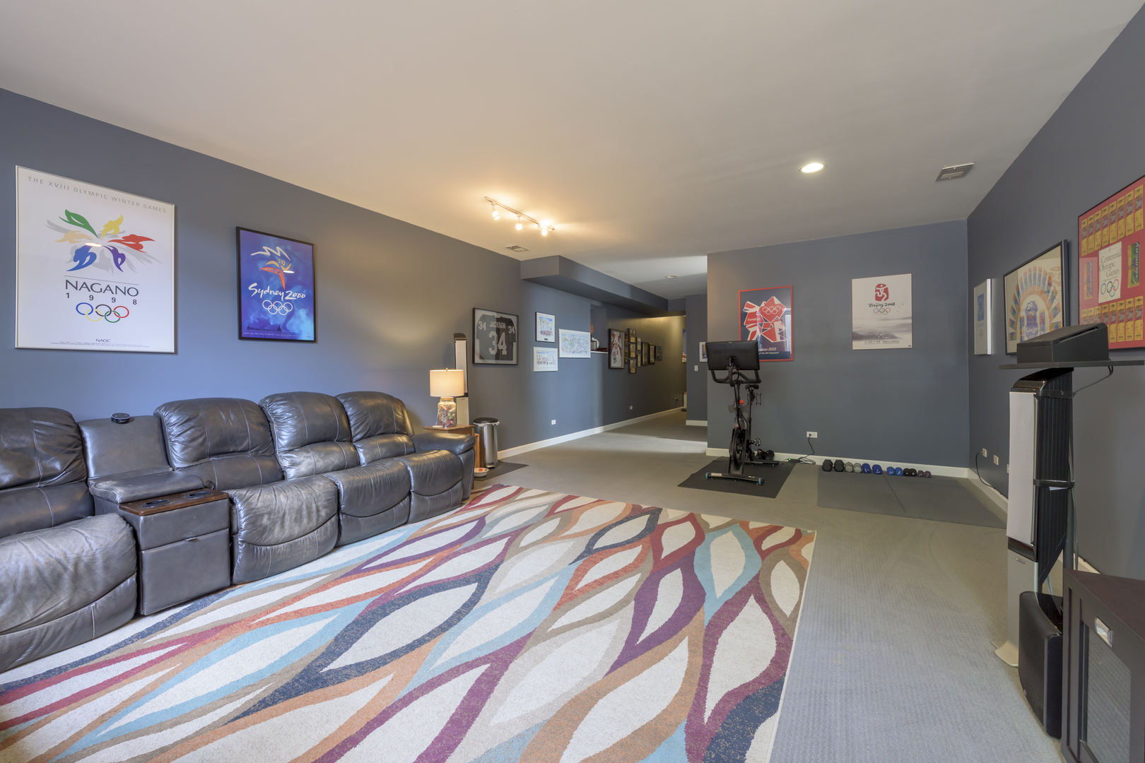 2501 N Monticello Avenue