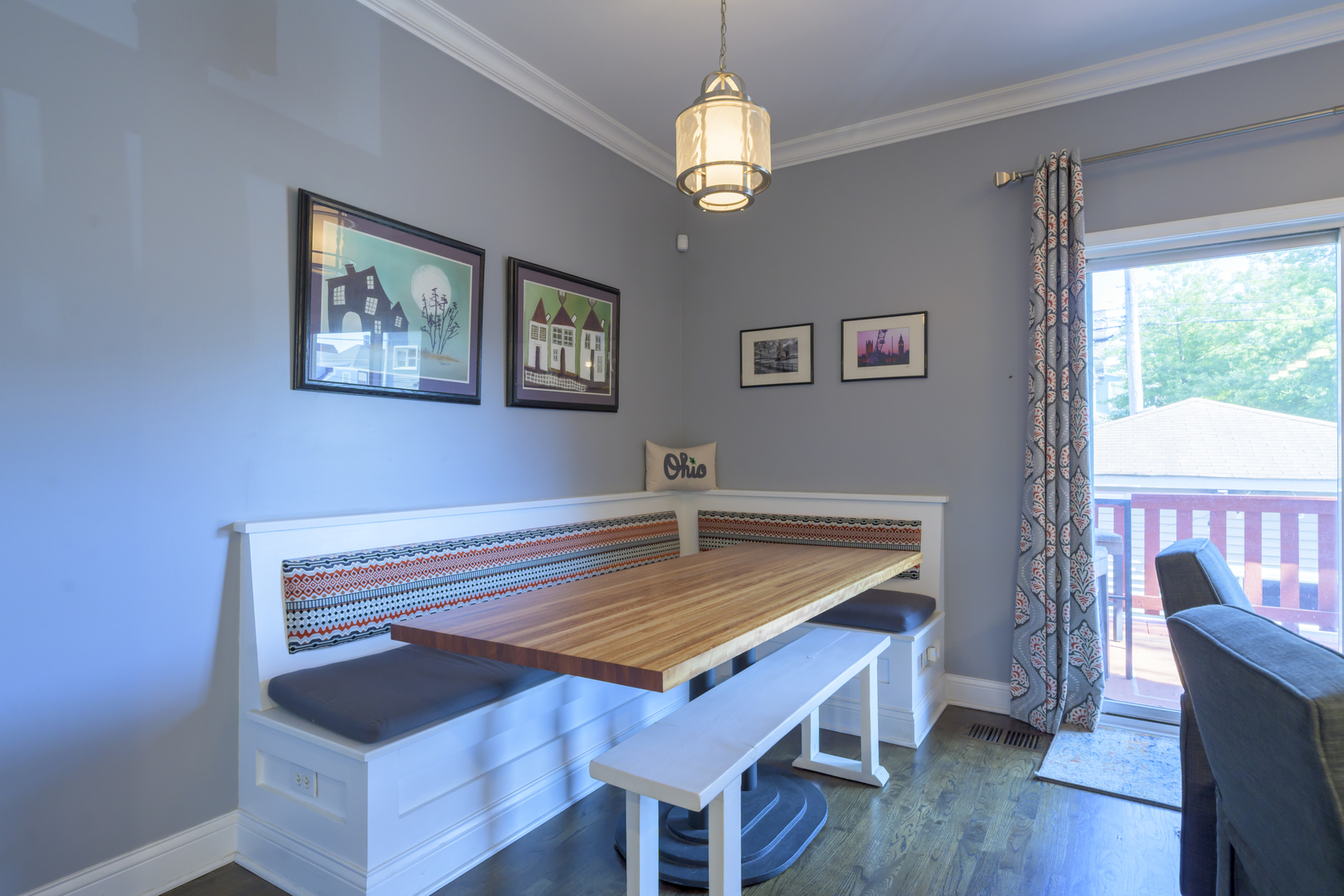 2501 N Monticello Avenue