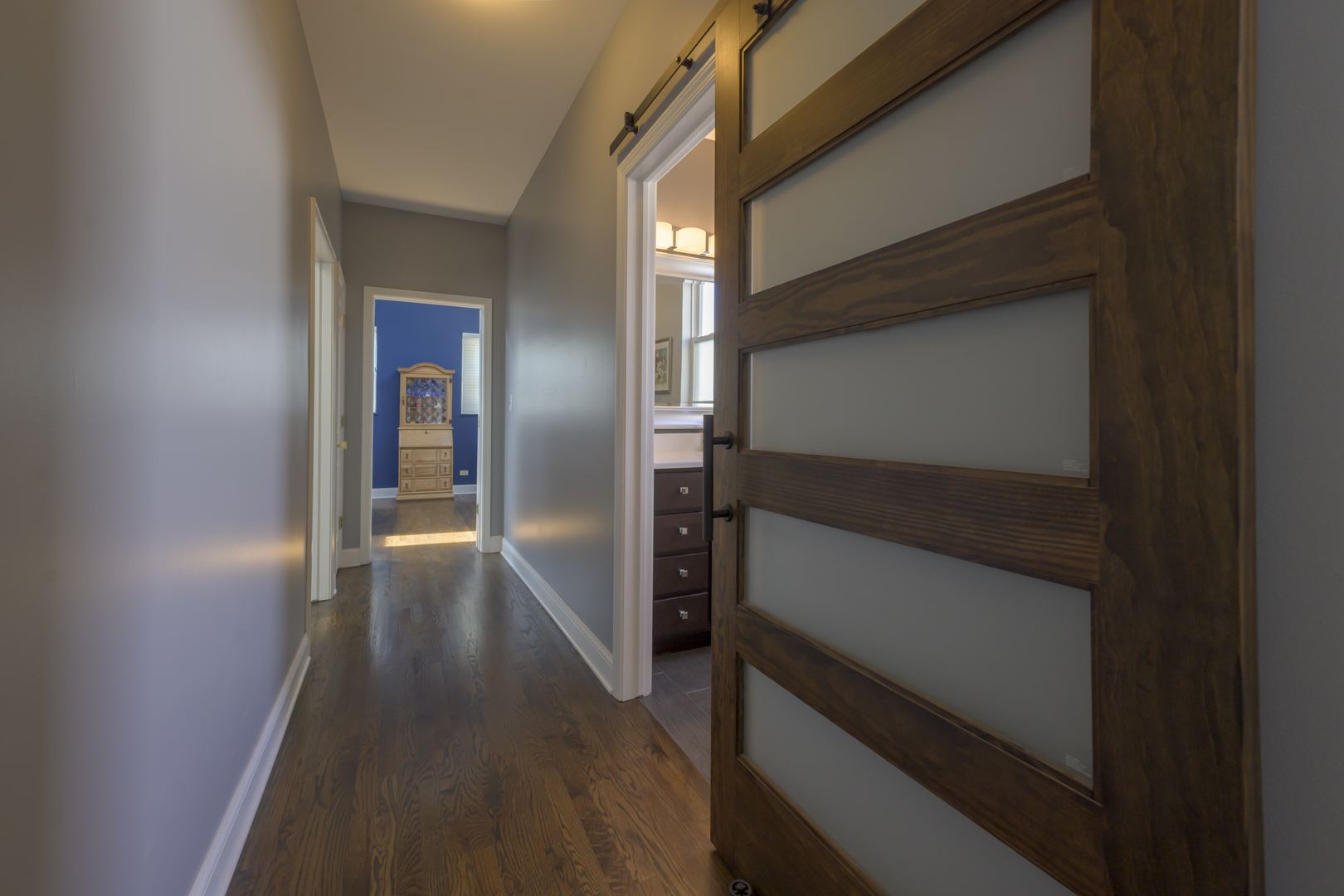 2501 N Monticello Avenue