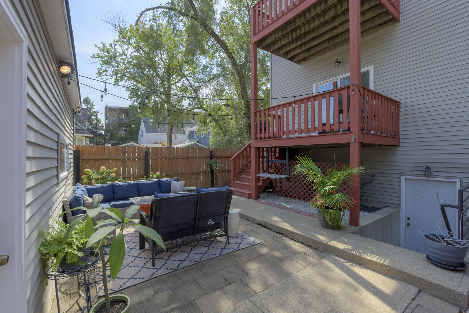 2501 N Monticello Avenue