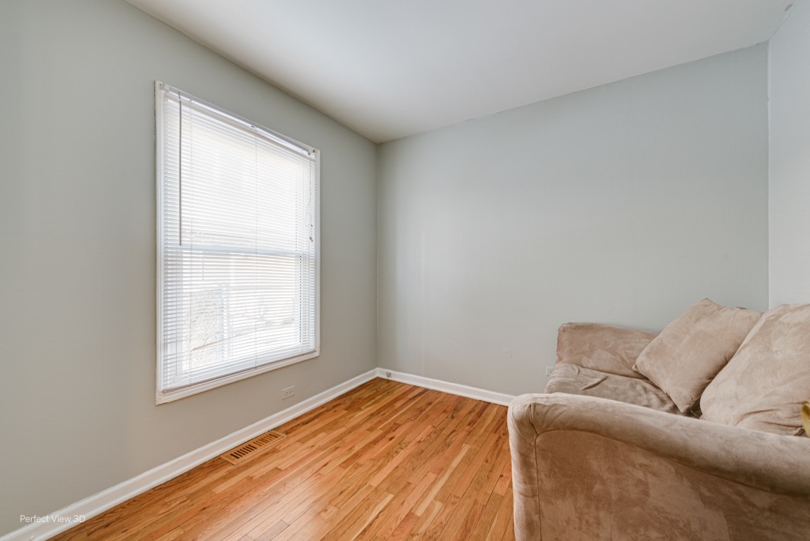 2008 W LUNT Avenue Unit: B