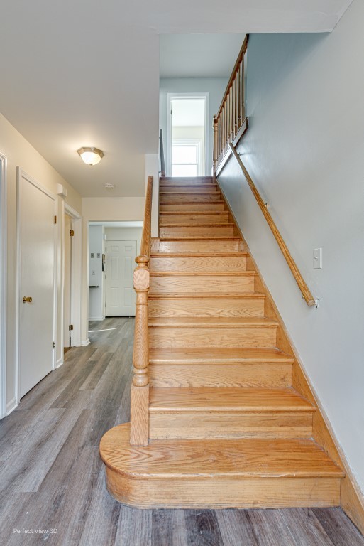 2008 W LUNT Avenue Unit: B