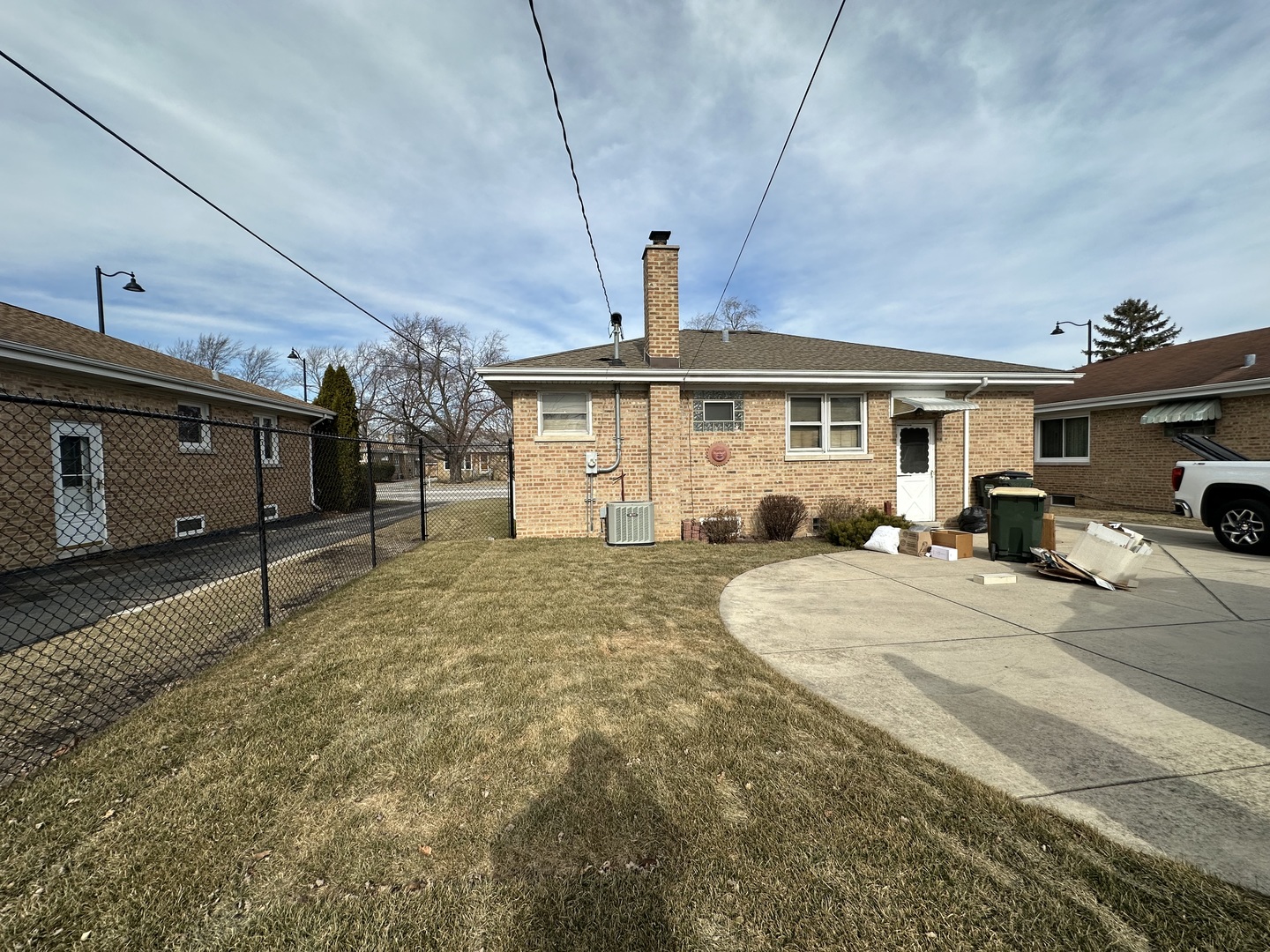 6947 W Howard Street