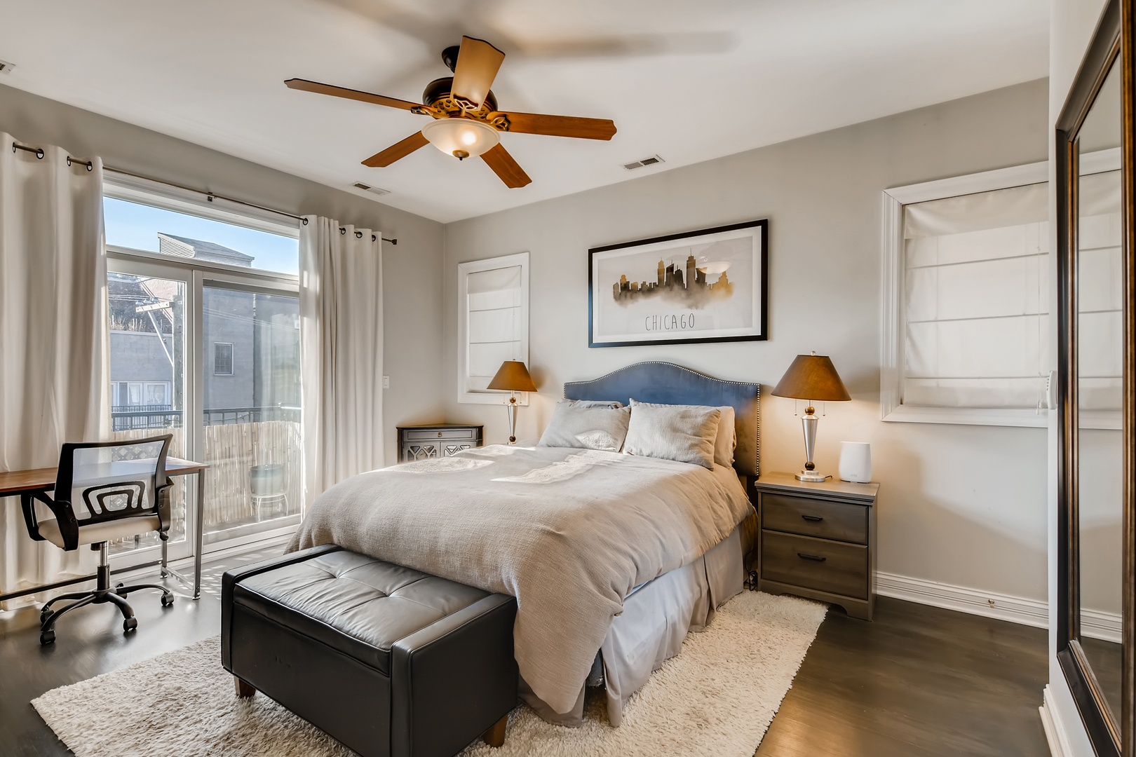 1518 N Hudson Avenue Unit: 3