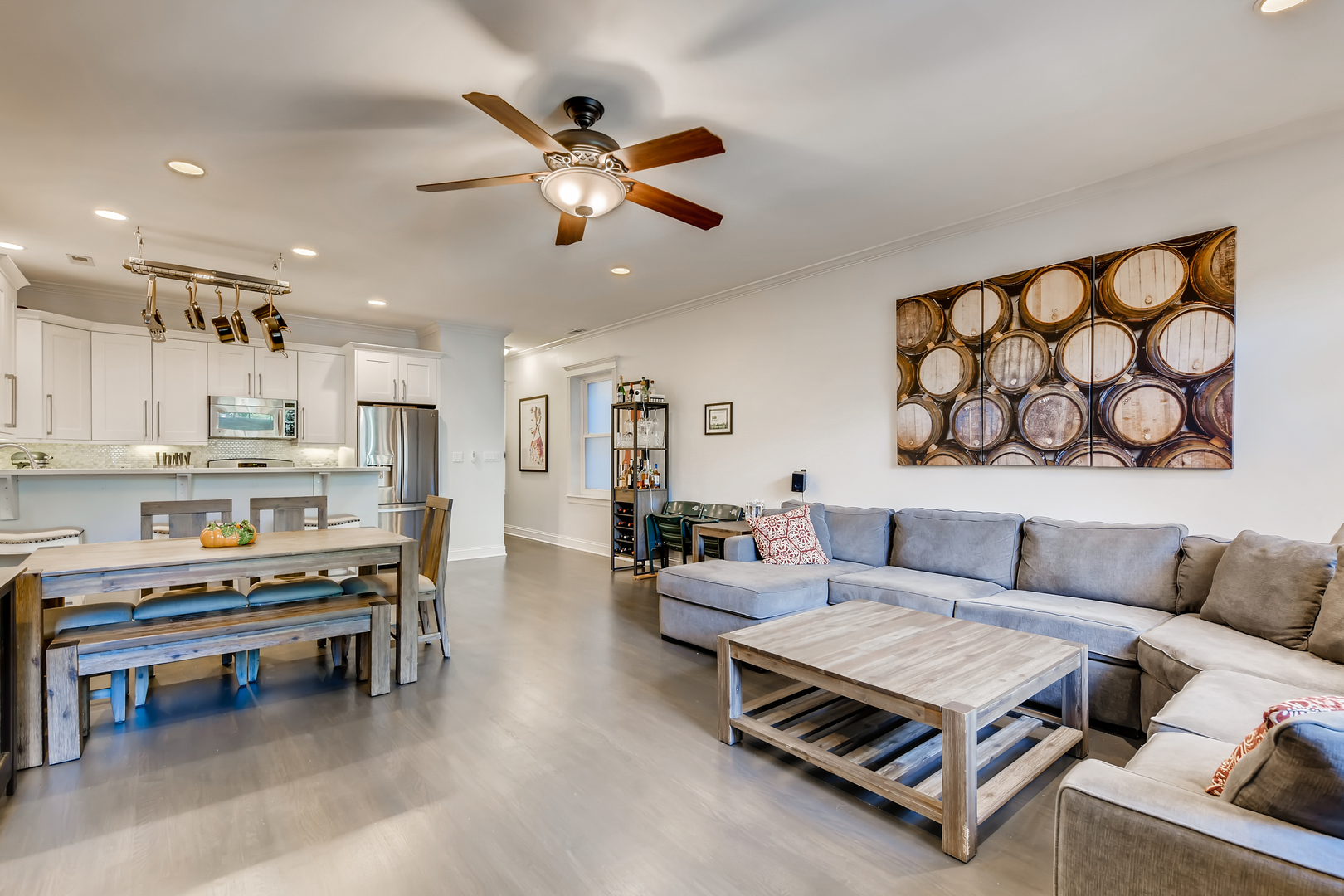 1518 N Hudson Avenue Unit: 3