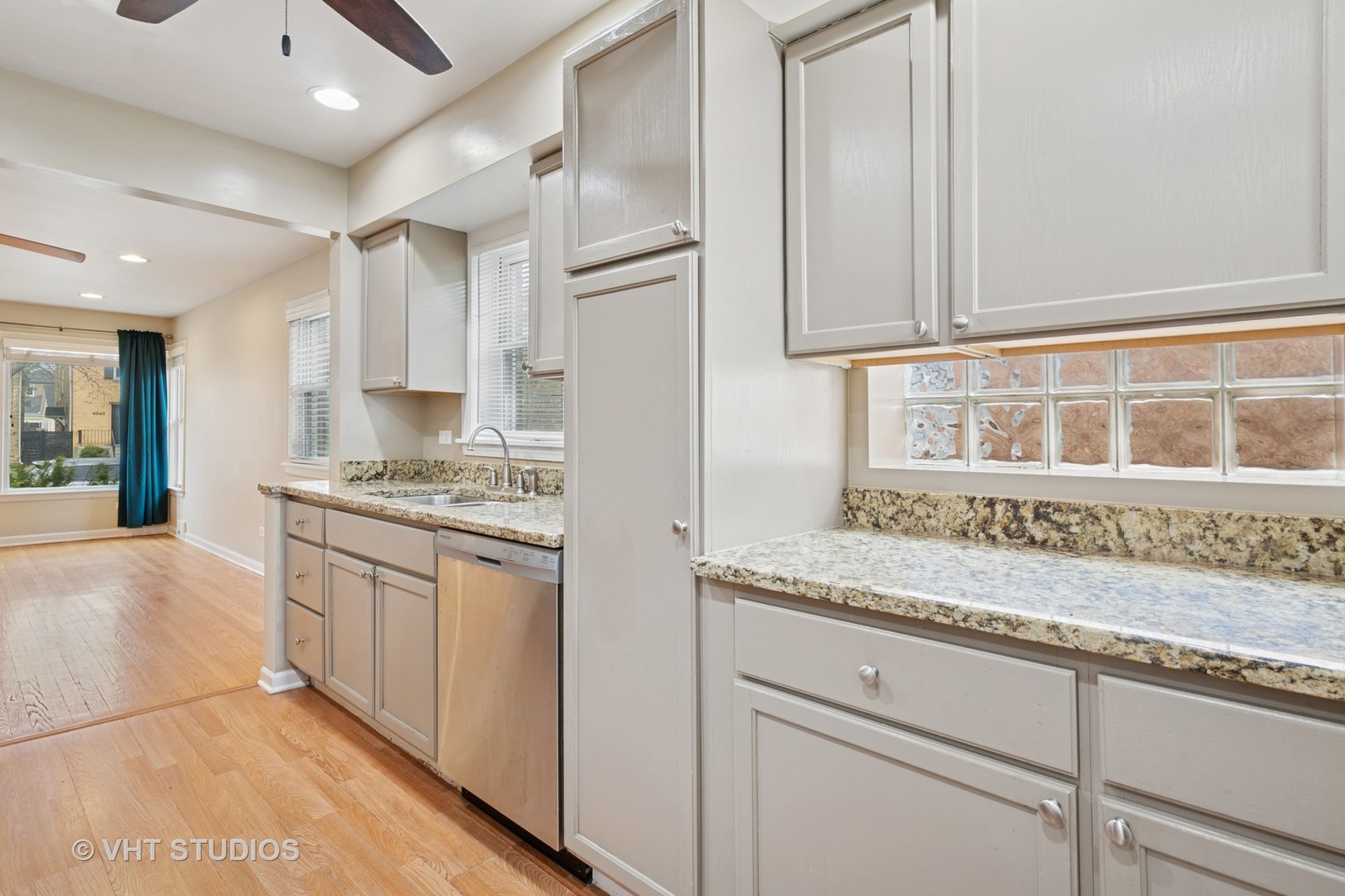 6037 N Kedvale Avenue