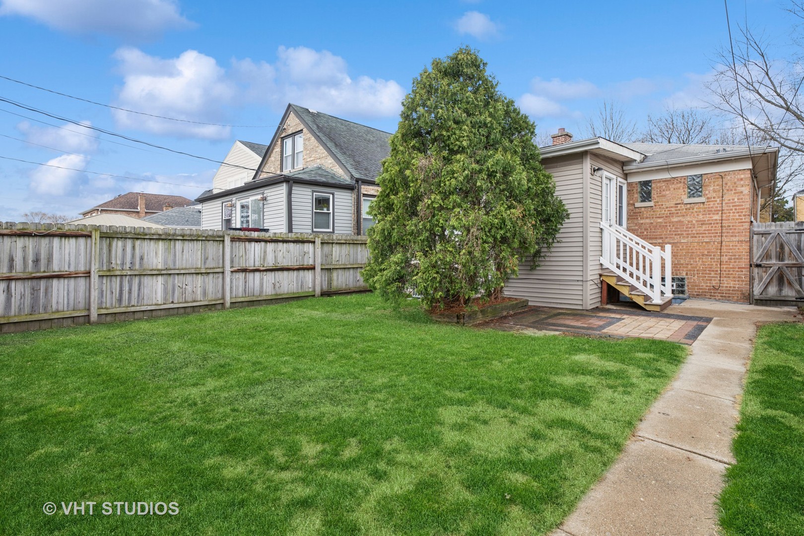 6037 N Kedvale Avenue