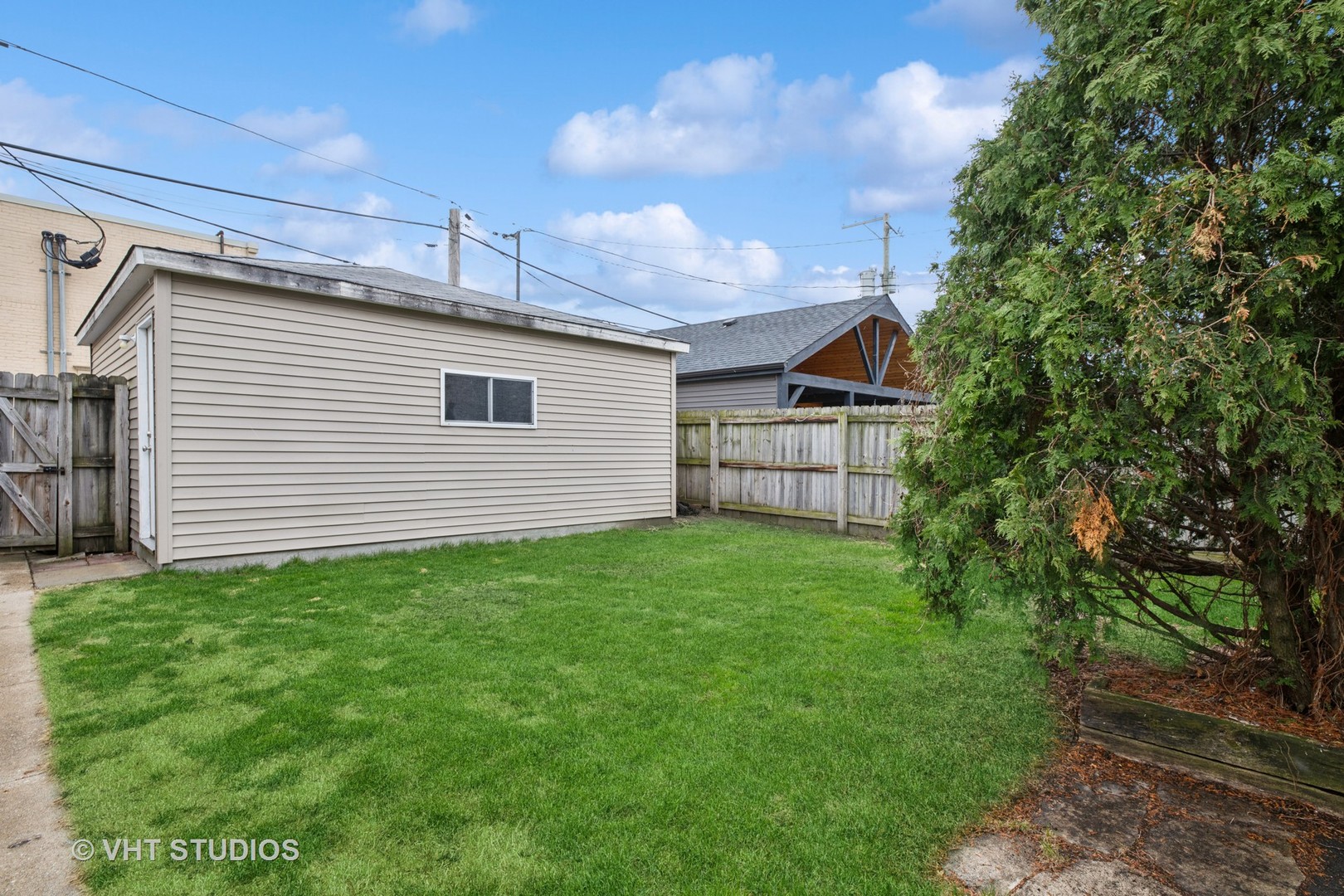 6037 N Kedvale Avenue