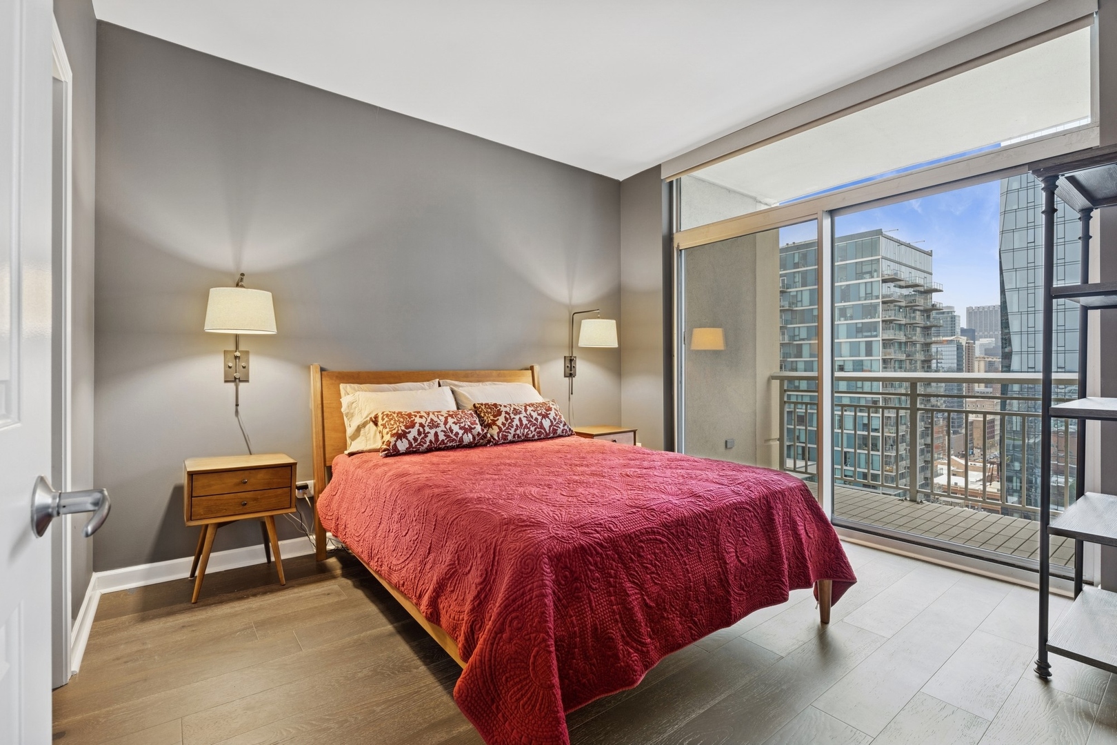 1400 S Michigan Avenue Unit: 2107