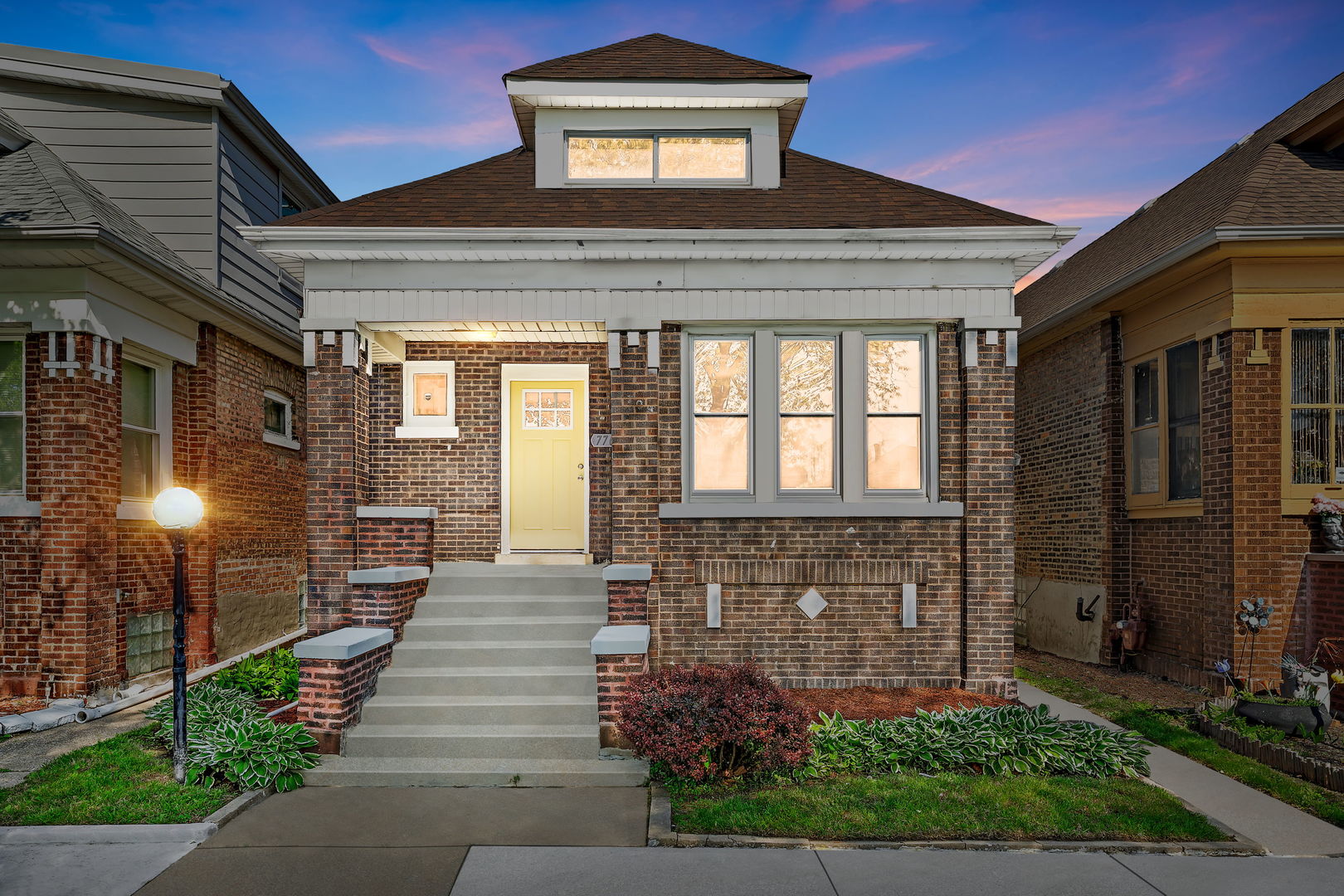 7709 S Eberhart Avenue