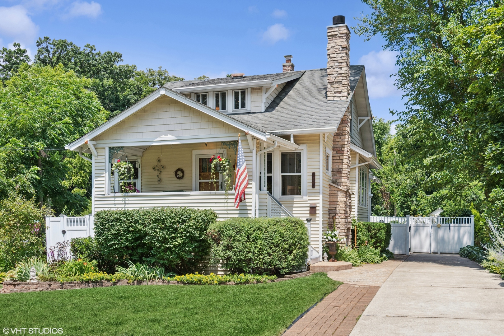 326 W Eugenia Street