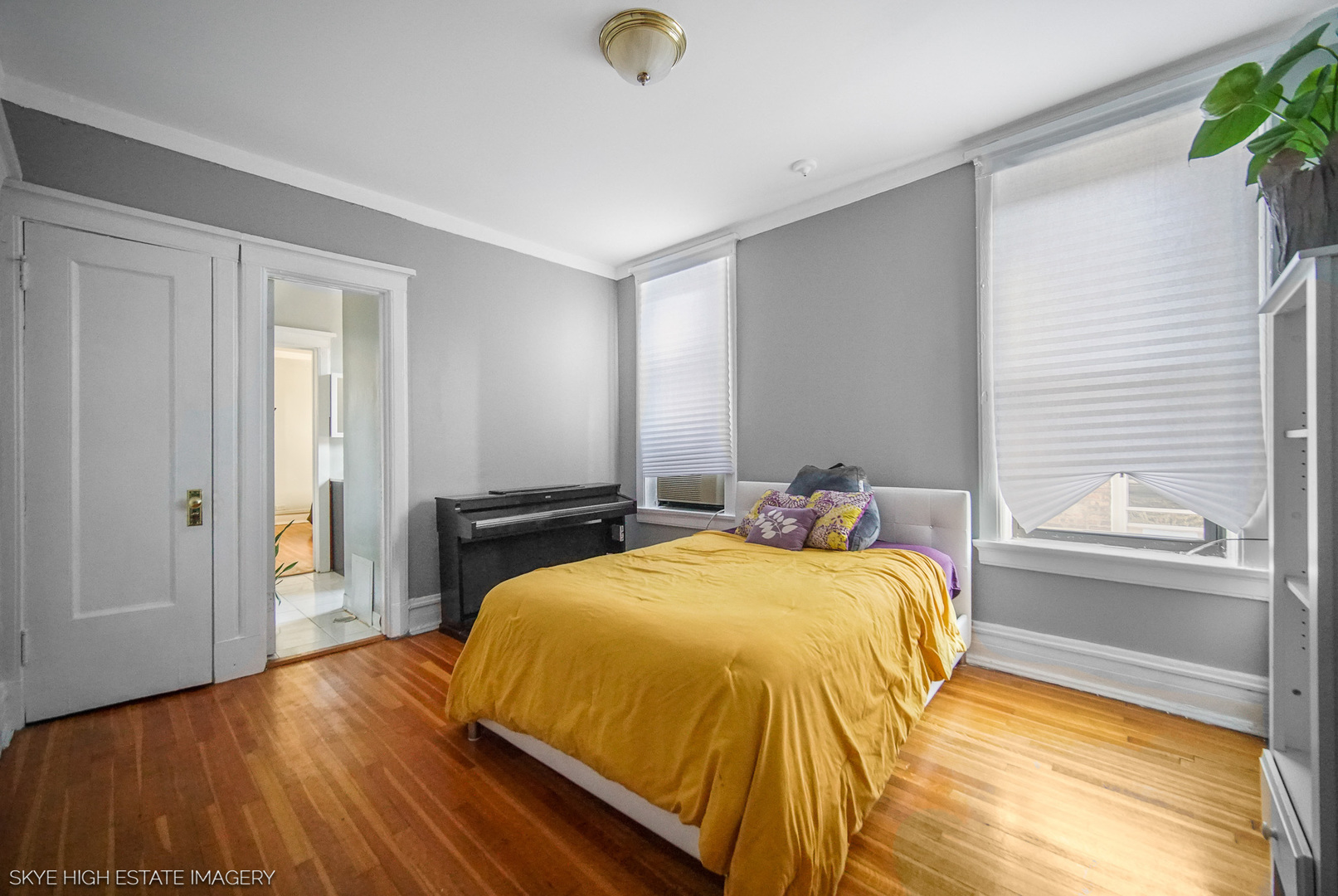 5208 S Ingleside Avenue Unit: 3S