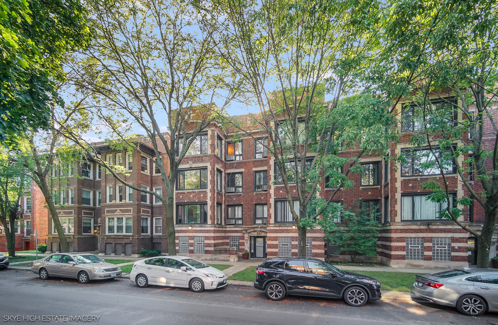 5208 S Ingleside Avenue Unit: 3S