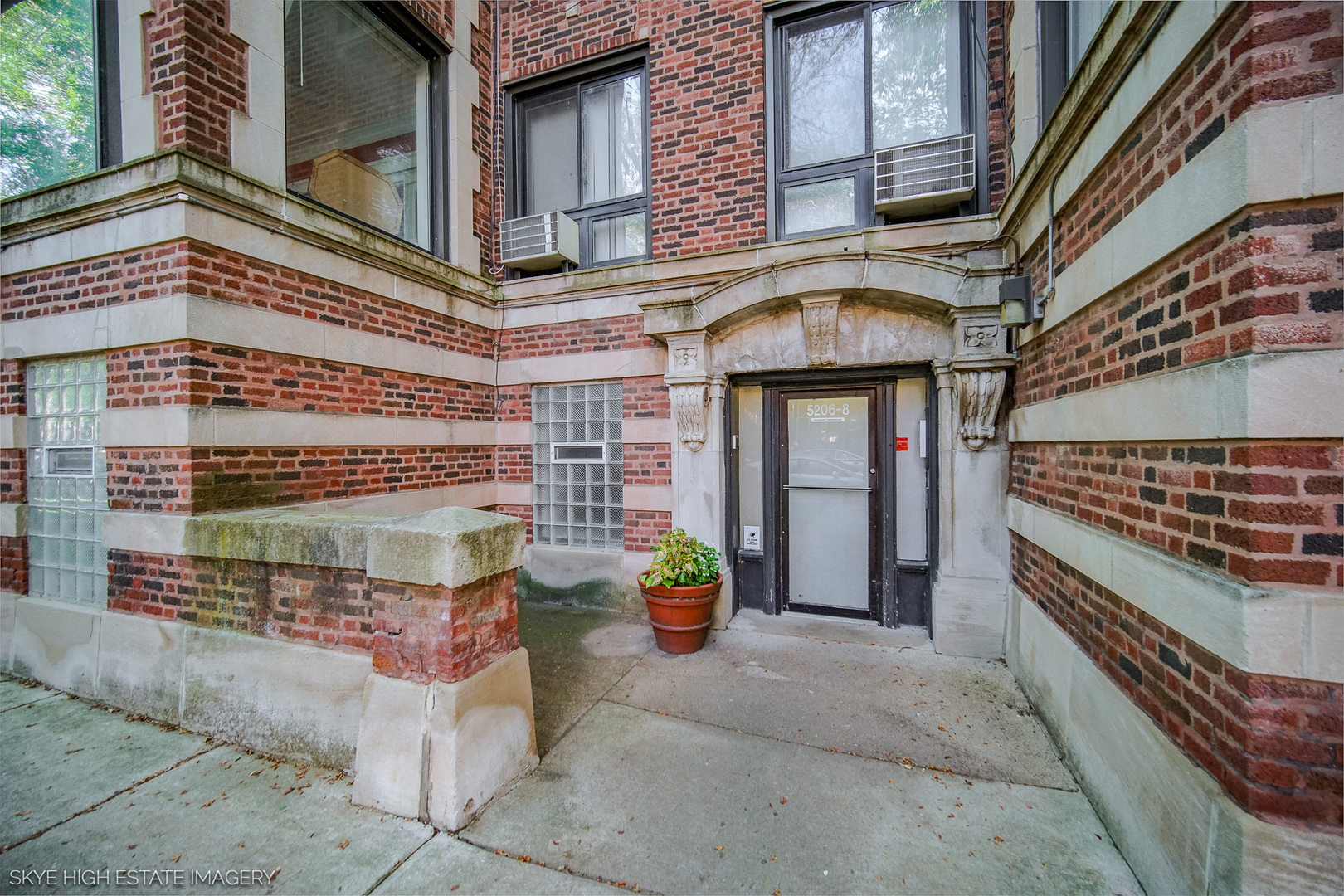 5208 S Ingleside Avenue Unit: 3S