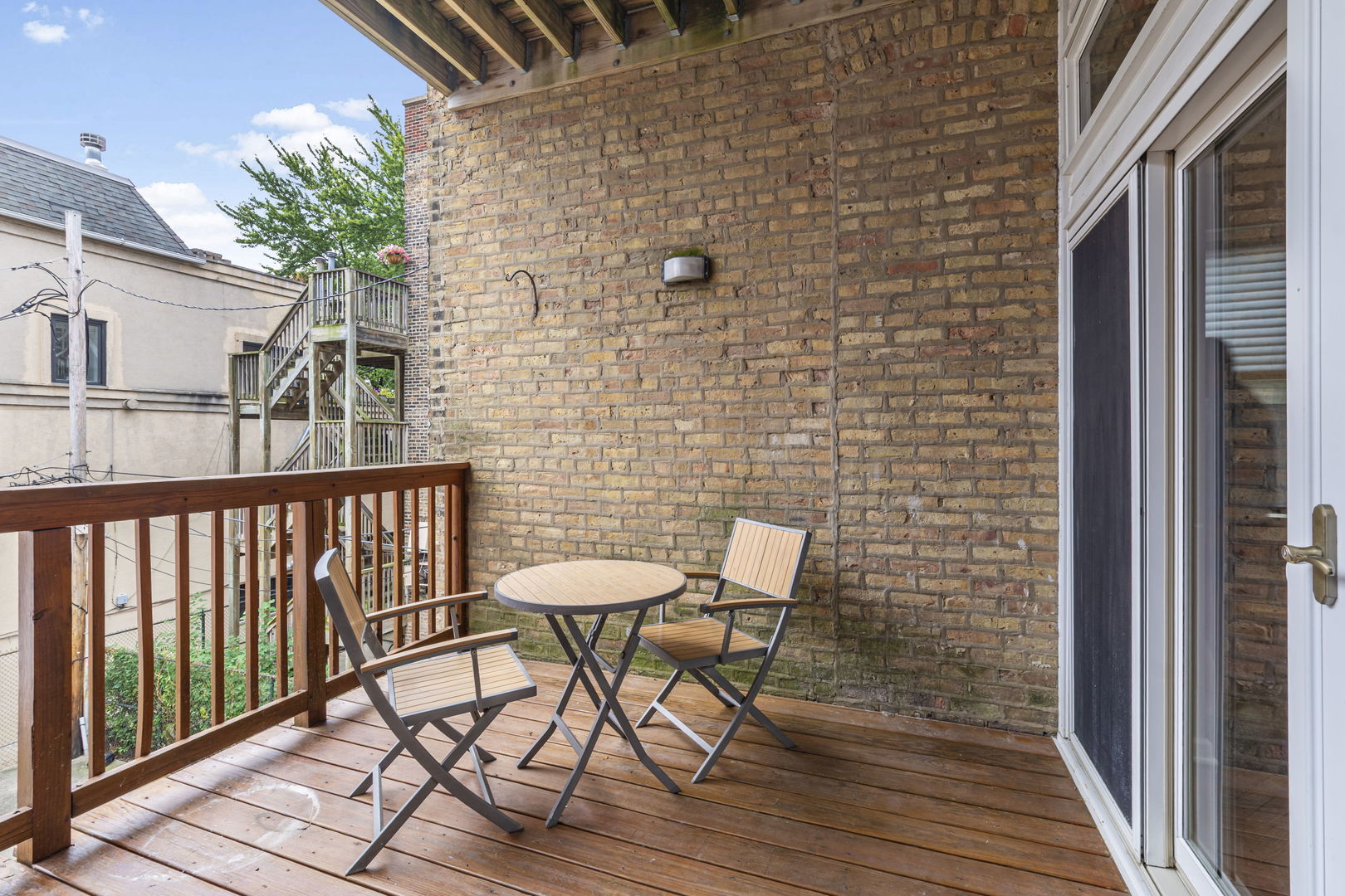 2541 N Racine Avenue Unit: 2