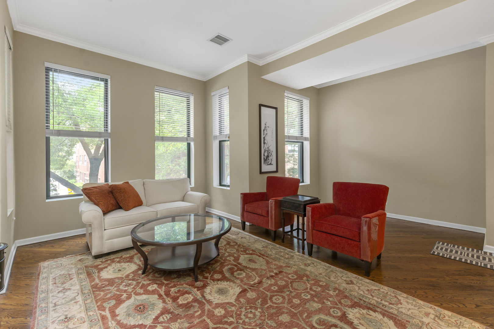 2541 N Racine Avenue Unit: 2