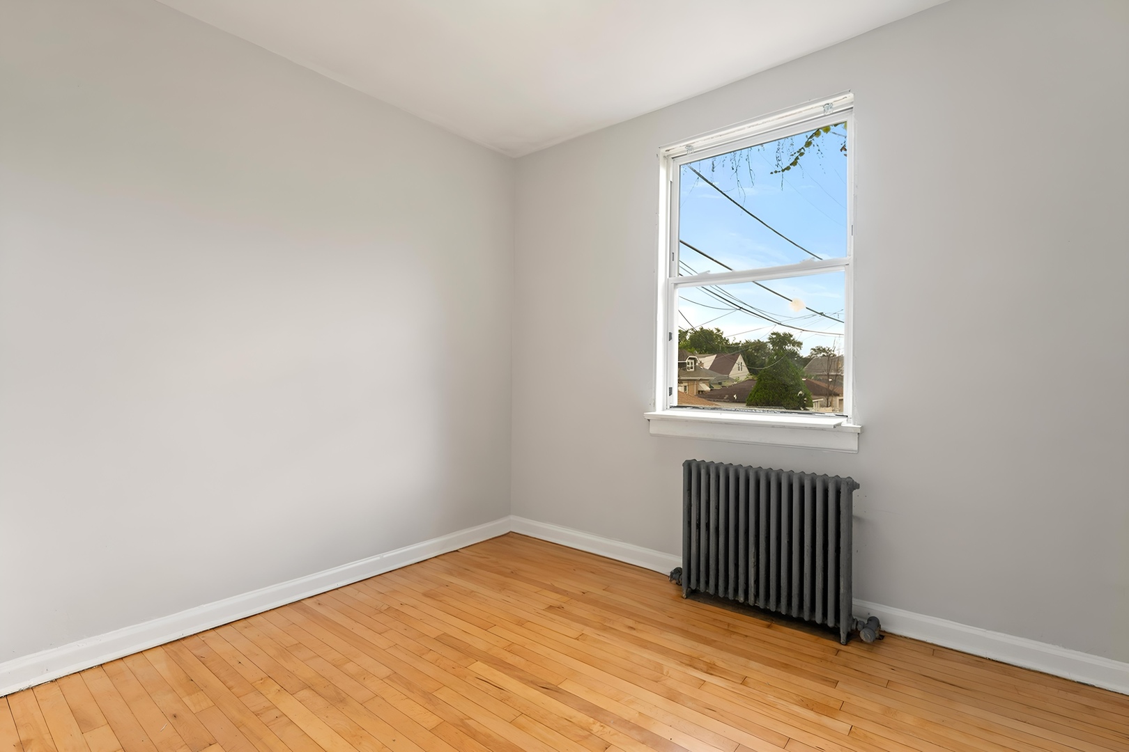 2335 N Merrimac Avenue