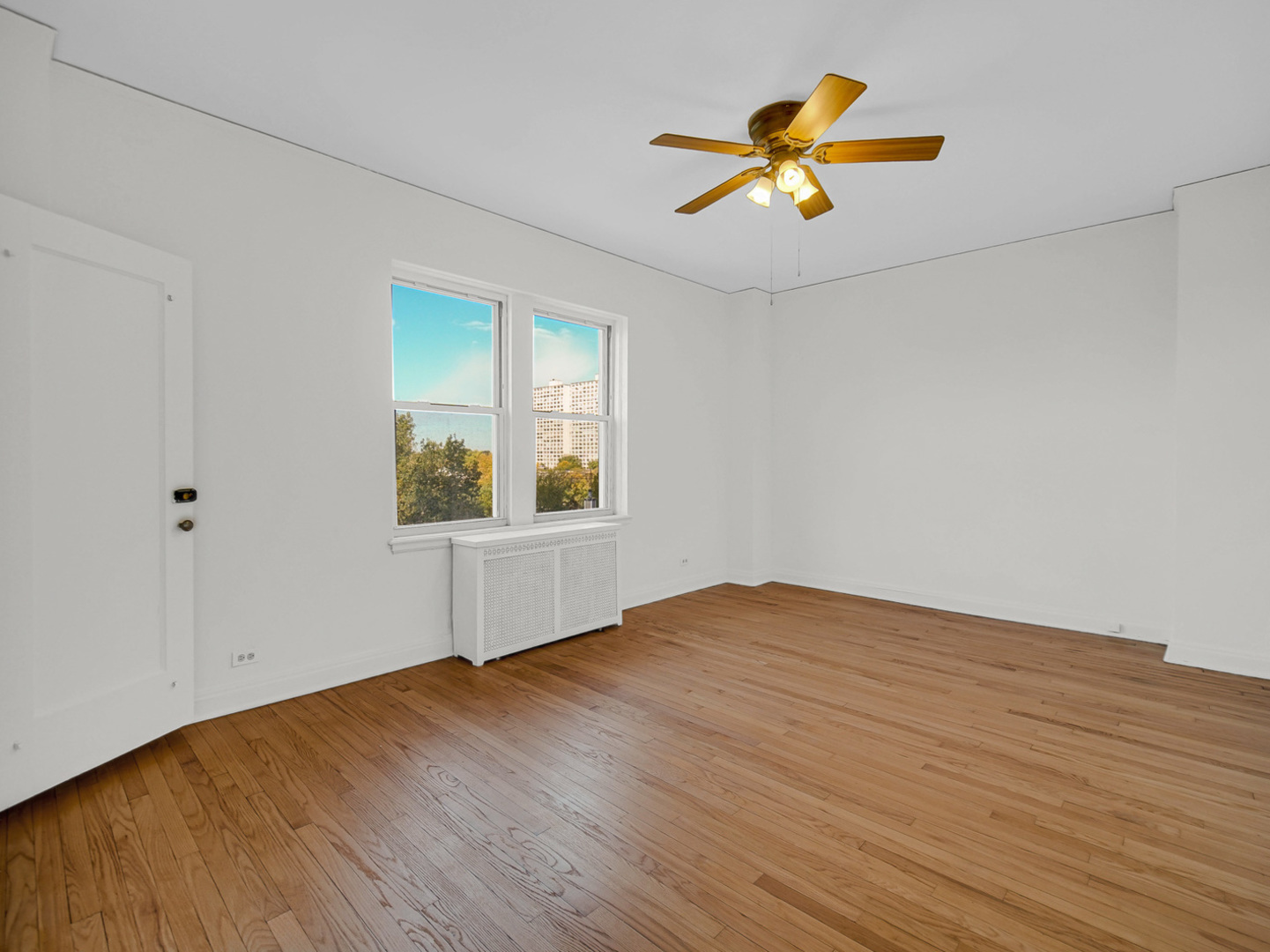 5000 S Cornell Avenue Unit: 6C