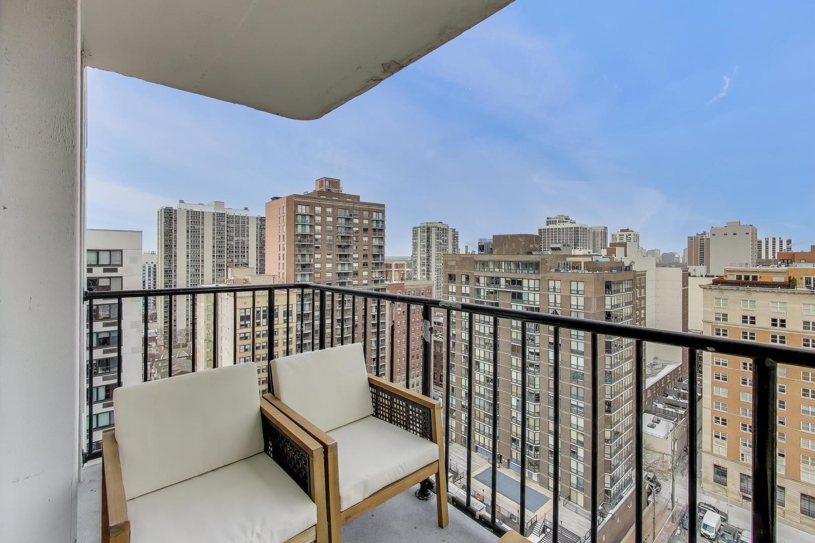 1230 N State Parkway Unit: 19C