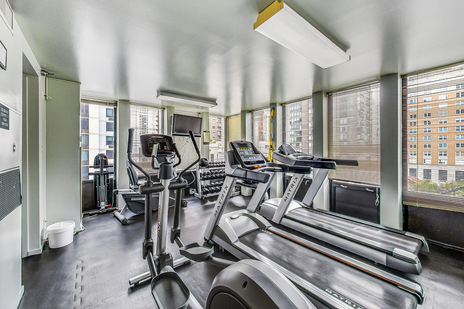 1230 N State Parkway Unit: 19C