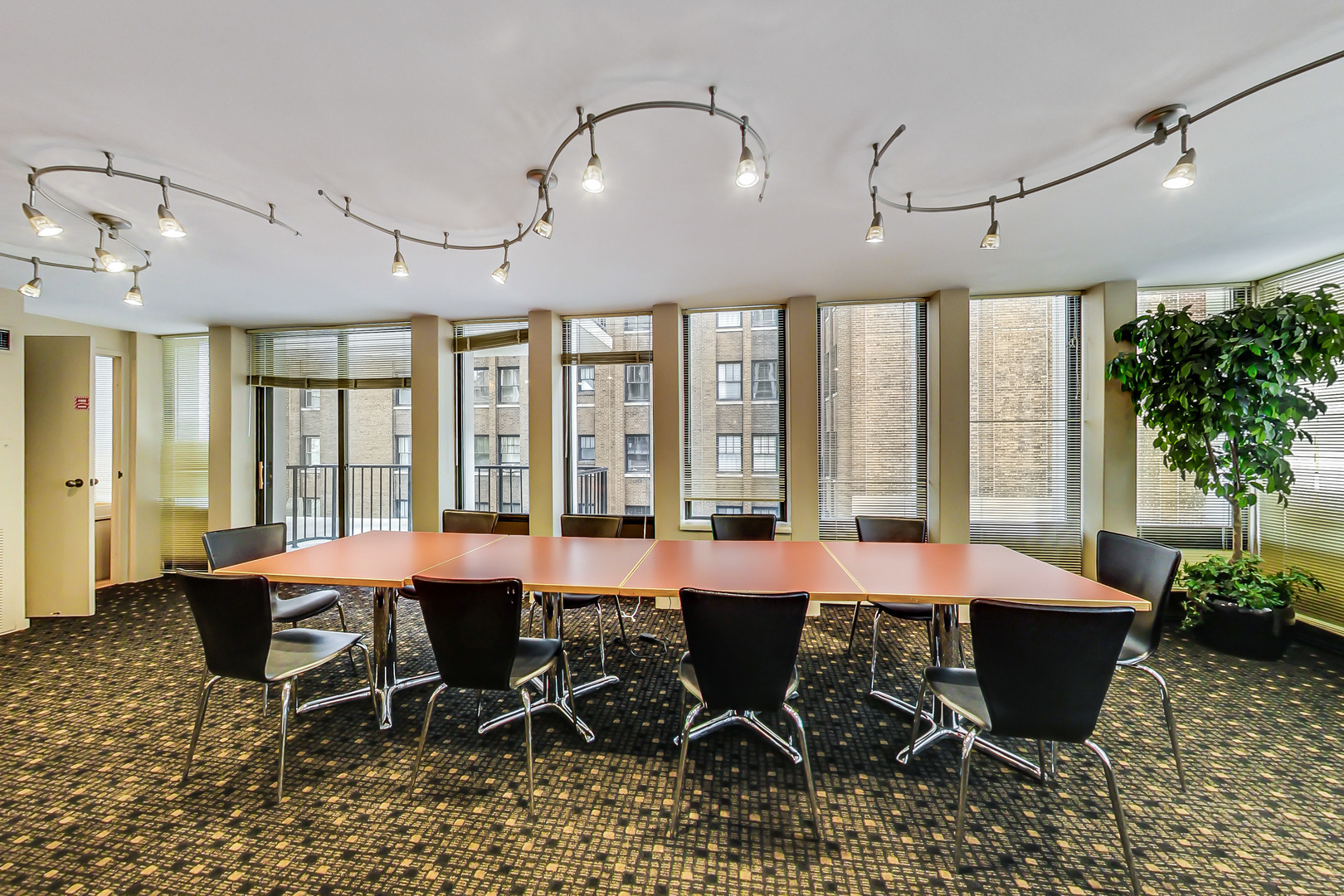 1230 N State Parkway Unit: 19C